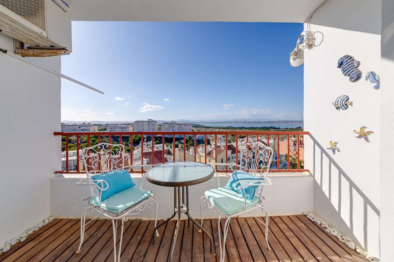 PENTHOUSE with spectacular views and tourist license, 3 bedrooms, 2 bathrooms, pool and parking!!