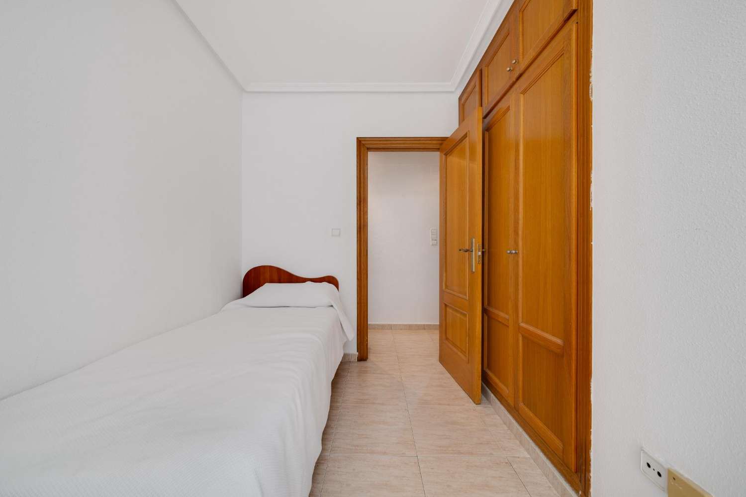 Apartamento 3 dormitorios 2 baños vistas frontales al mar en segunda línea de playa de cura con garaje
