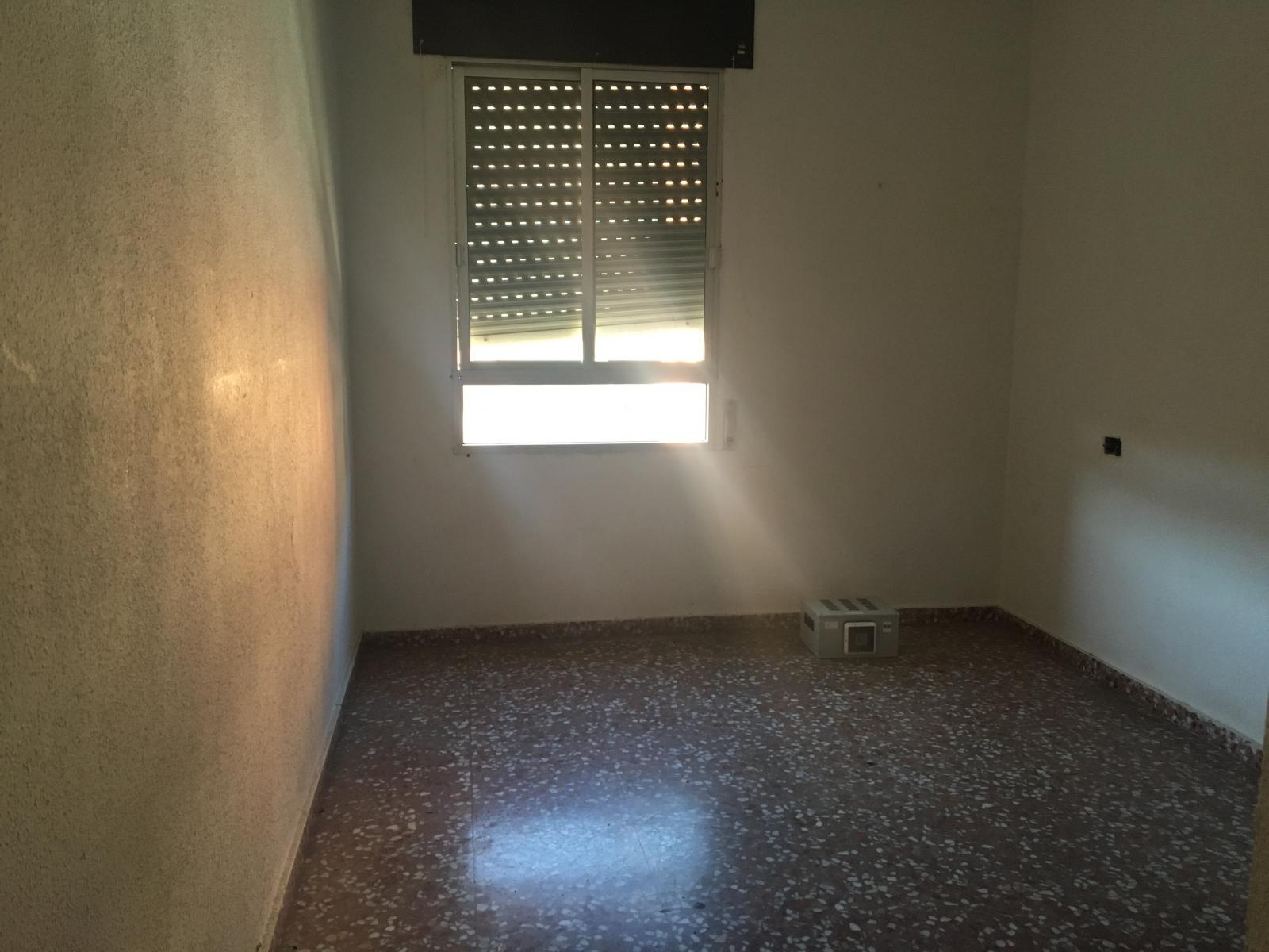 MAKE YOUR OFFER!! APLIO APARTMENT!! 3 BEDROOMS IN ORIHUELA!!