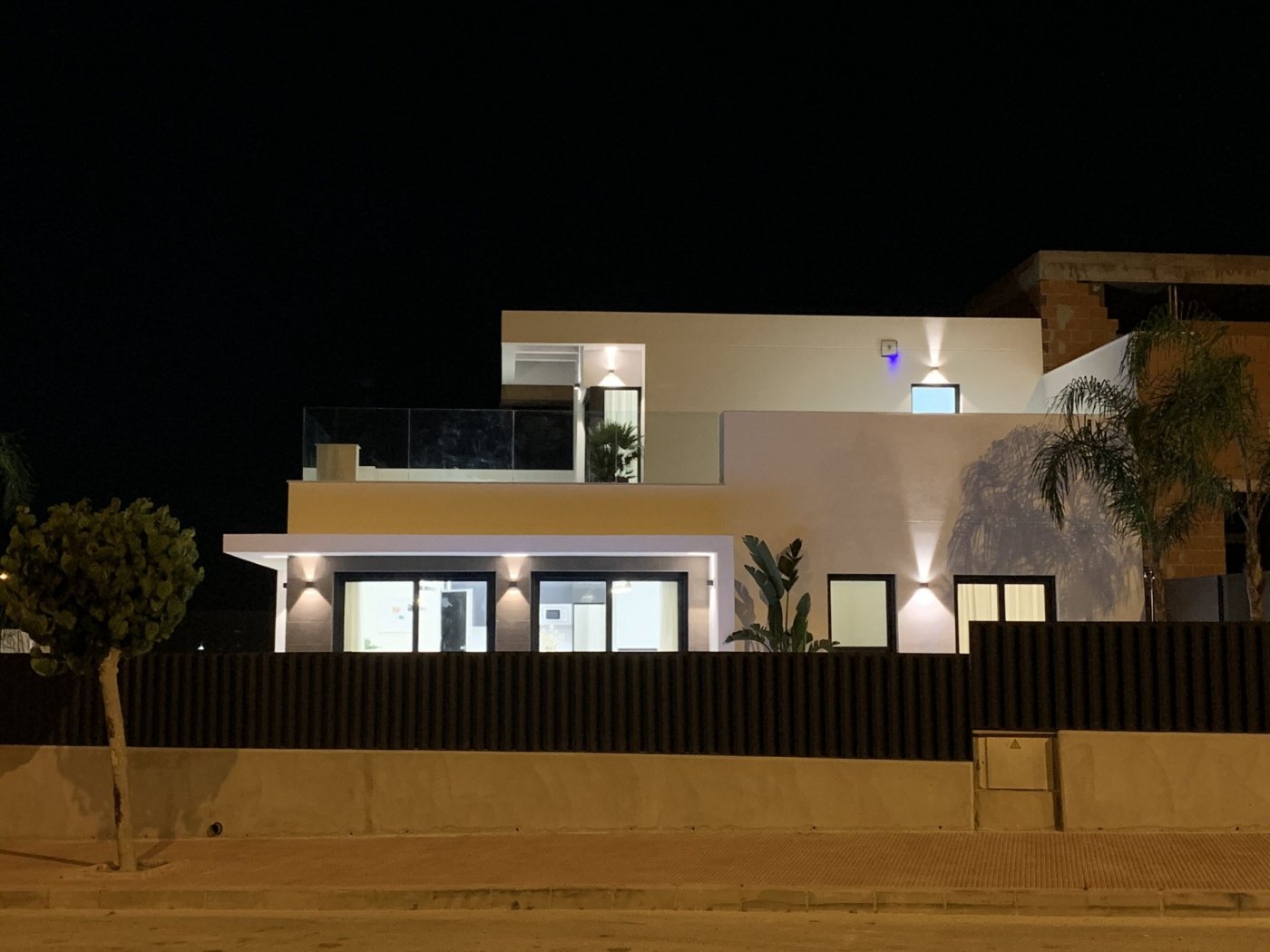 Villa til salgs til Daya Nueva