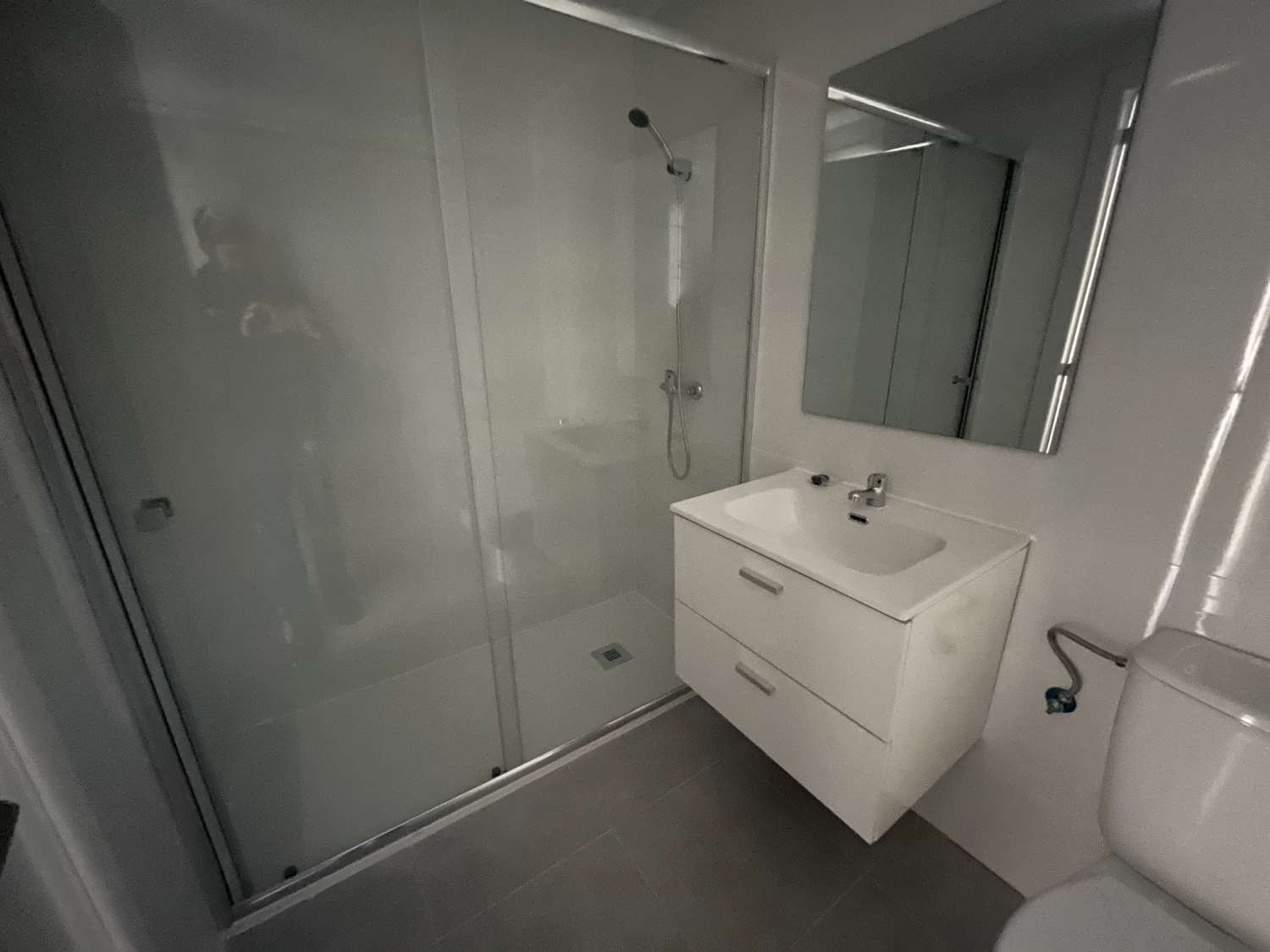 HAGA SU OFERTA!! PLANTA BAJA REFORMADA 2 DORMITORIOS CON PISCINA!!