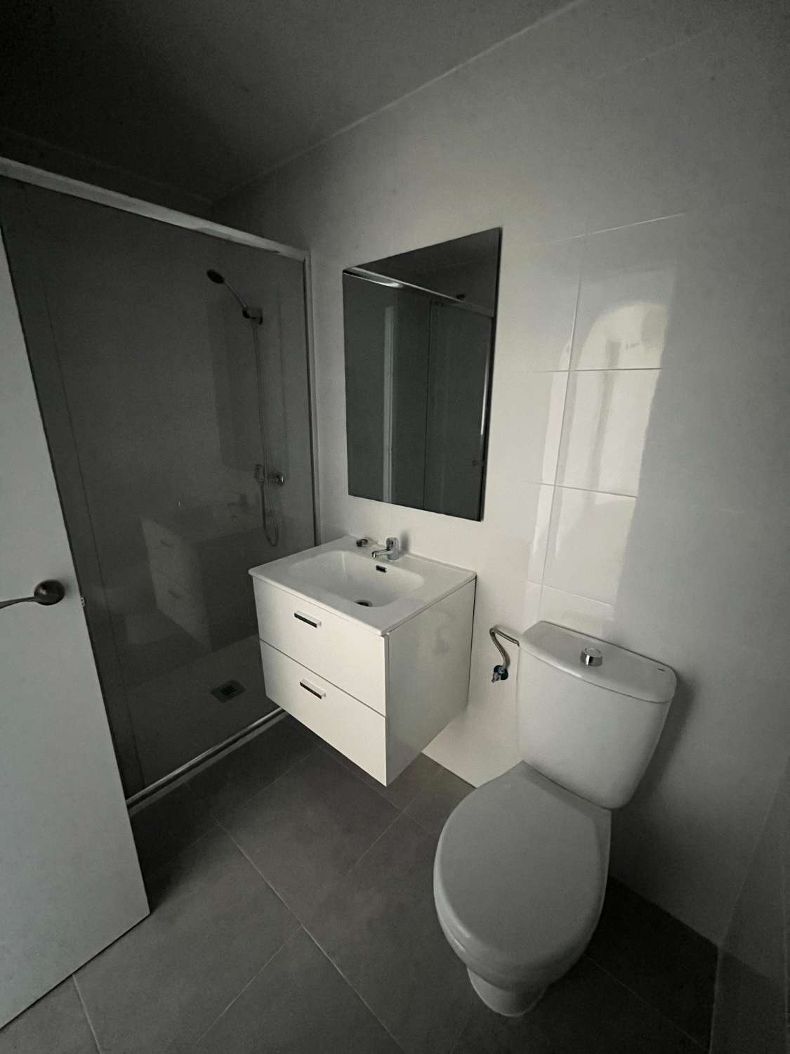 HAGA SU OFERTA!! PLANTA BAJA REFORMADA 2 DORMITORIOS CON PISCINA!!