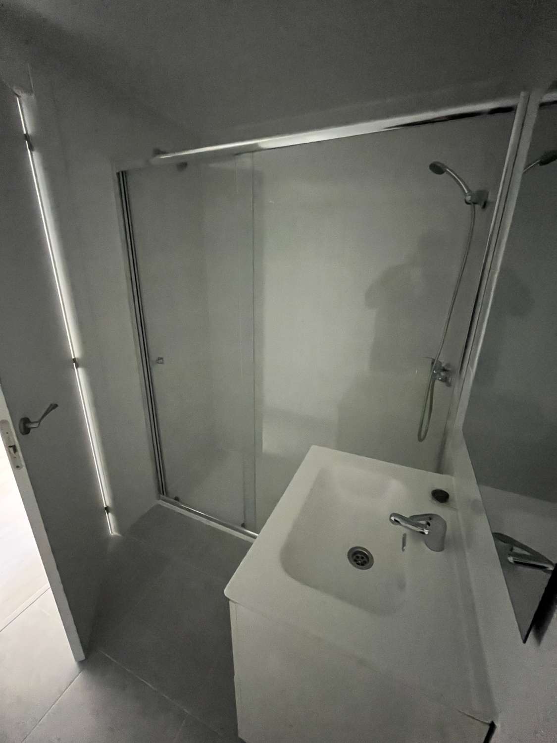 HAGA SU OFERTA!! PLANTA BAJA REFORMADA 2 DORMITORIOS CON PISCINA!!