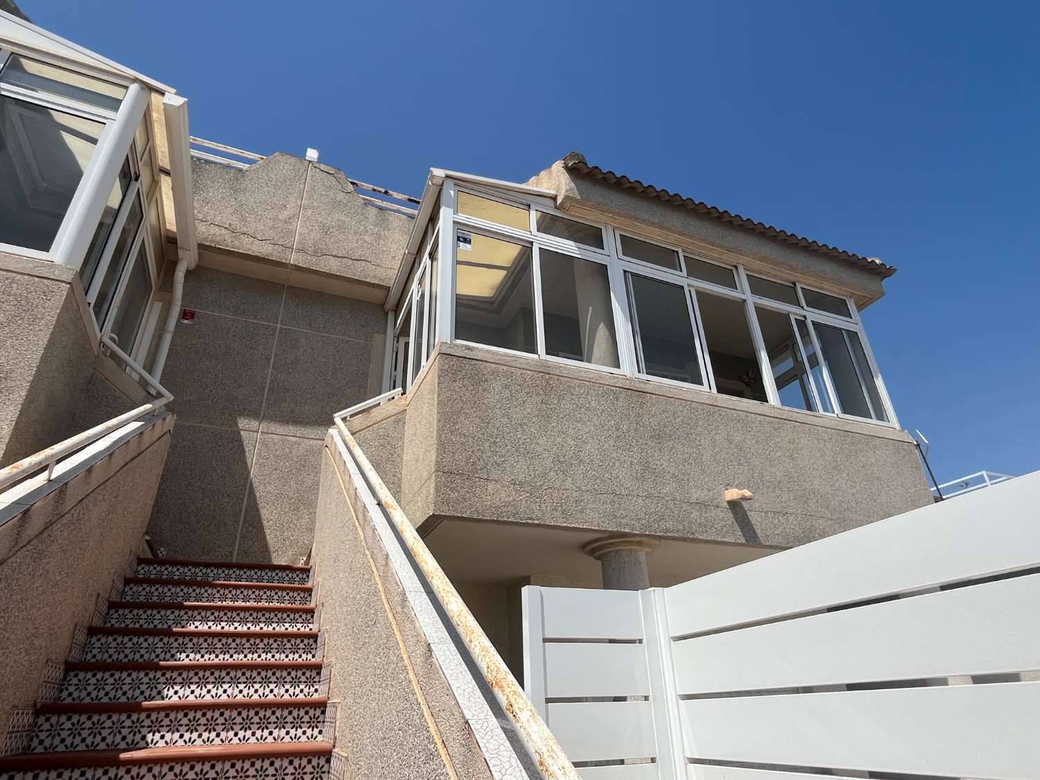 APARTAMENTO CON SOLARIUM