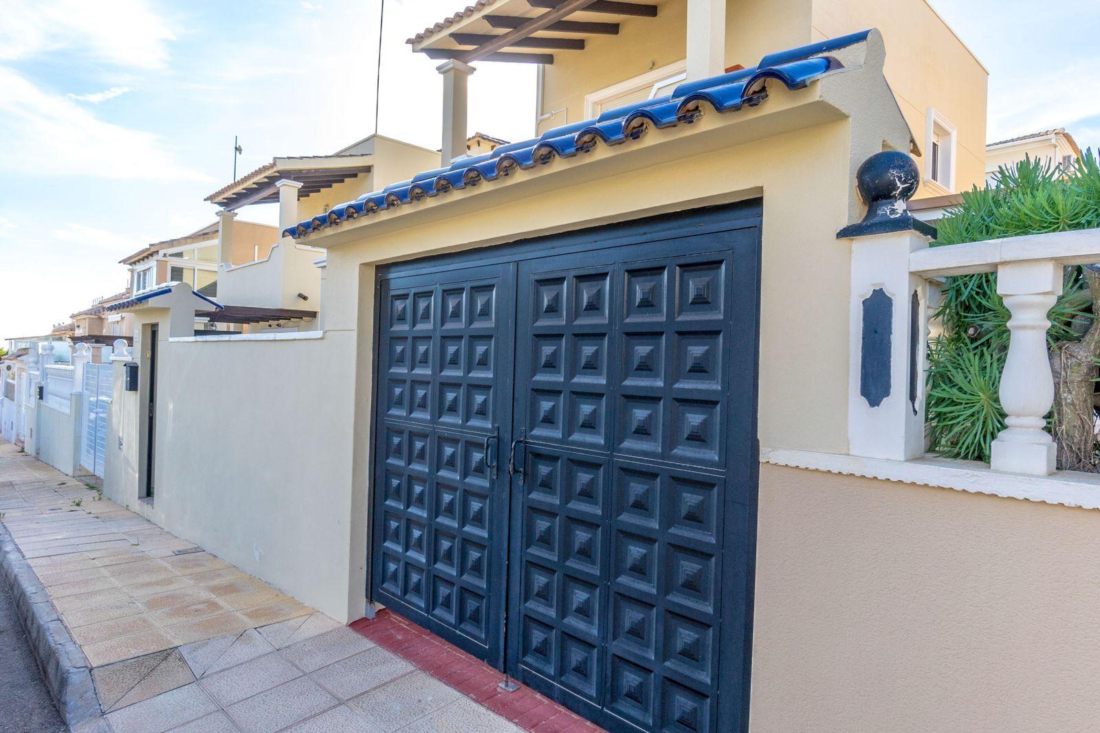 Casa en venta en Orihuela Costa