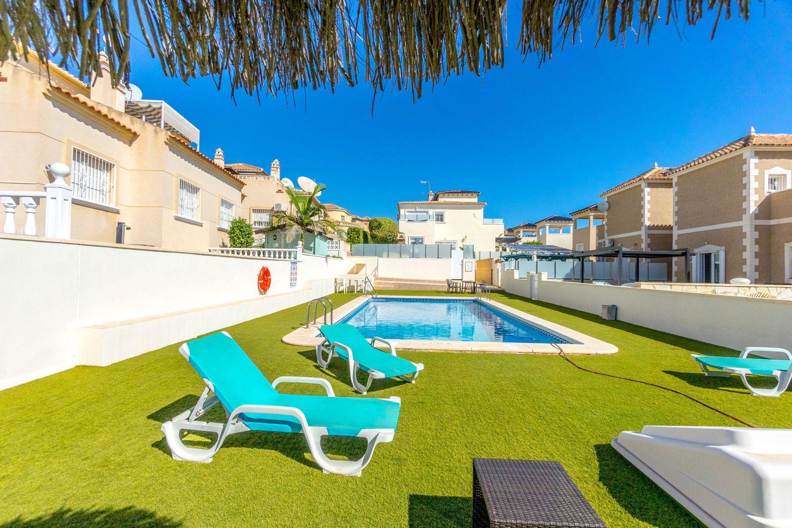 Casa en venta en Orihuela Costa
