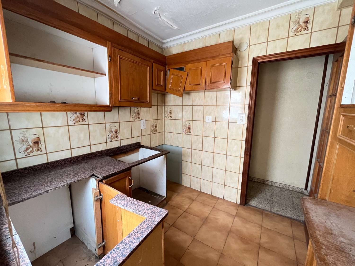 PISO EN VENTA CENTRO DE BIGASTRO PARA REFORMAR