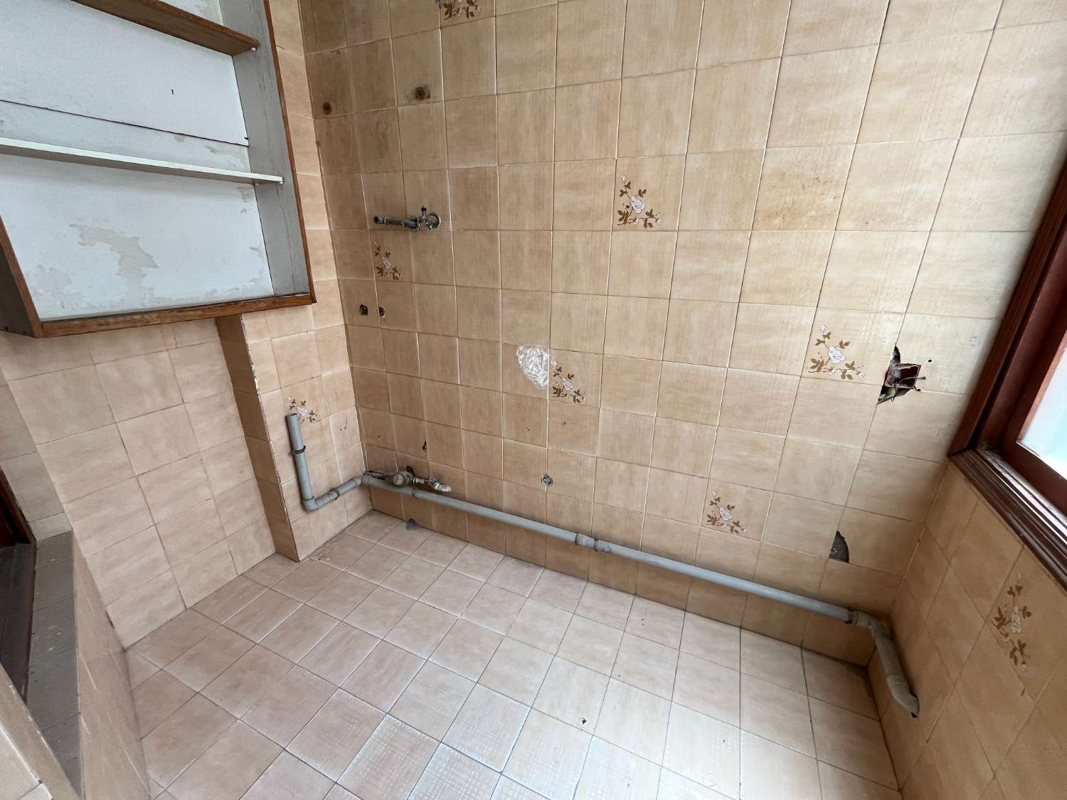 PISO EN VENTA CENTRO DE BIGASTRO PARA REFORMAR