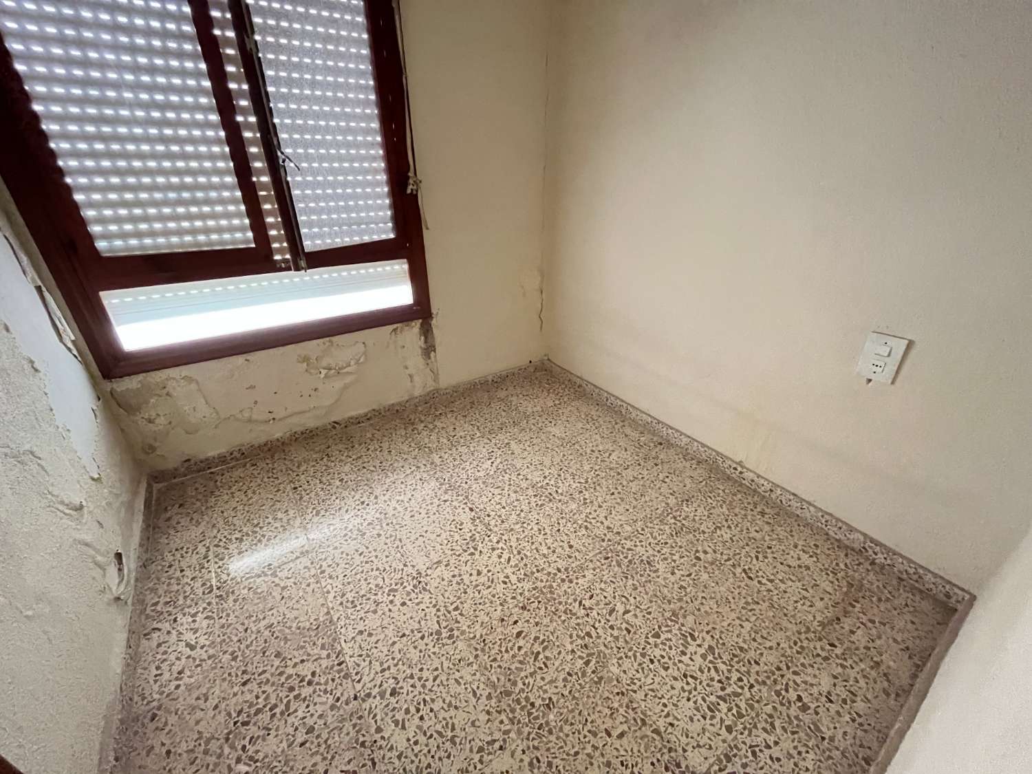 PISO EN VENTA CENTRO DE BIGASTRO PARA REFORMAR