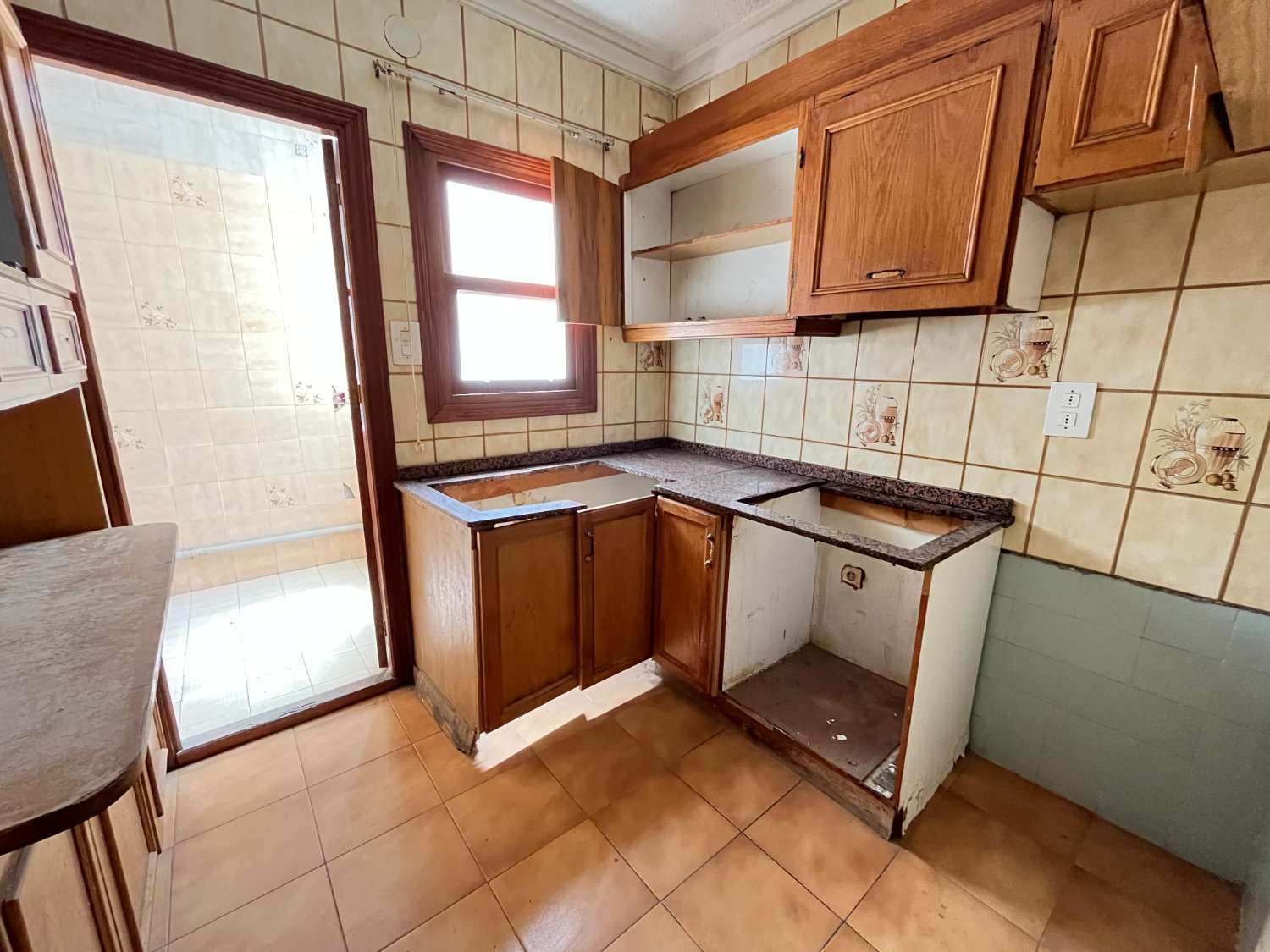 PISO EN VENTA CENTRO DE BIGASTRO PARA REFORMAR