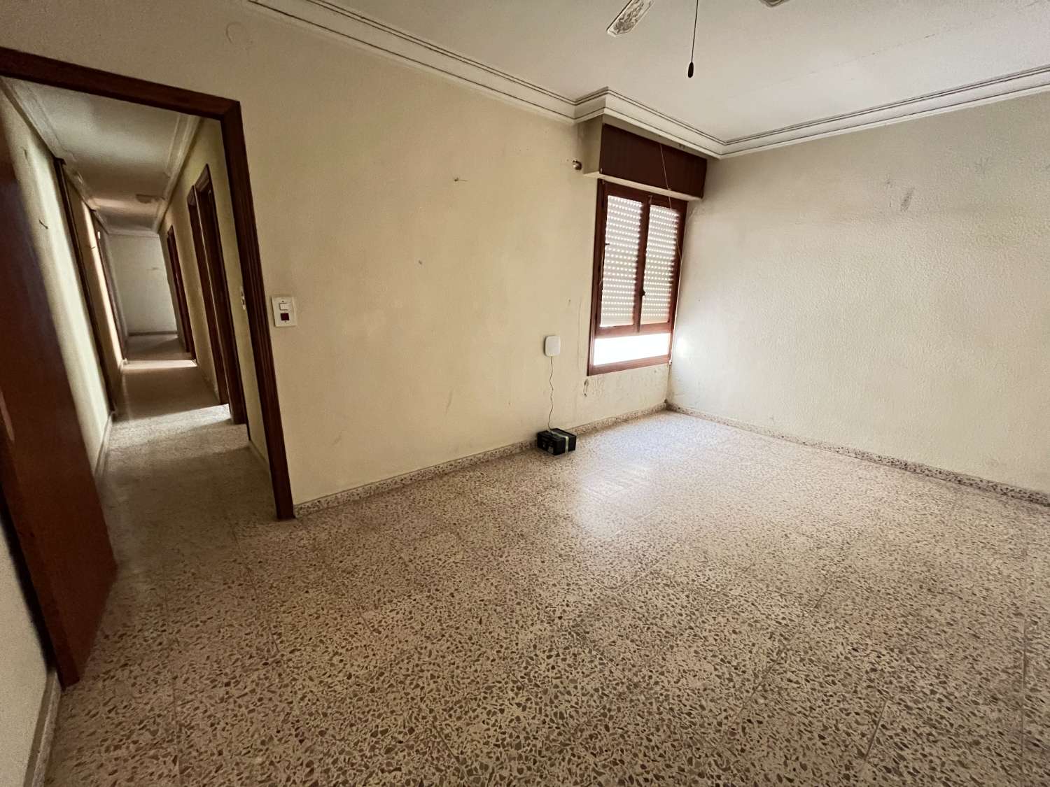 PISO EN VENTA CENTRO DE BIGASTRO PARA REFORMAR