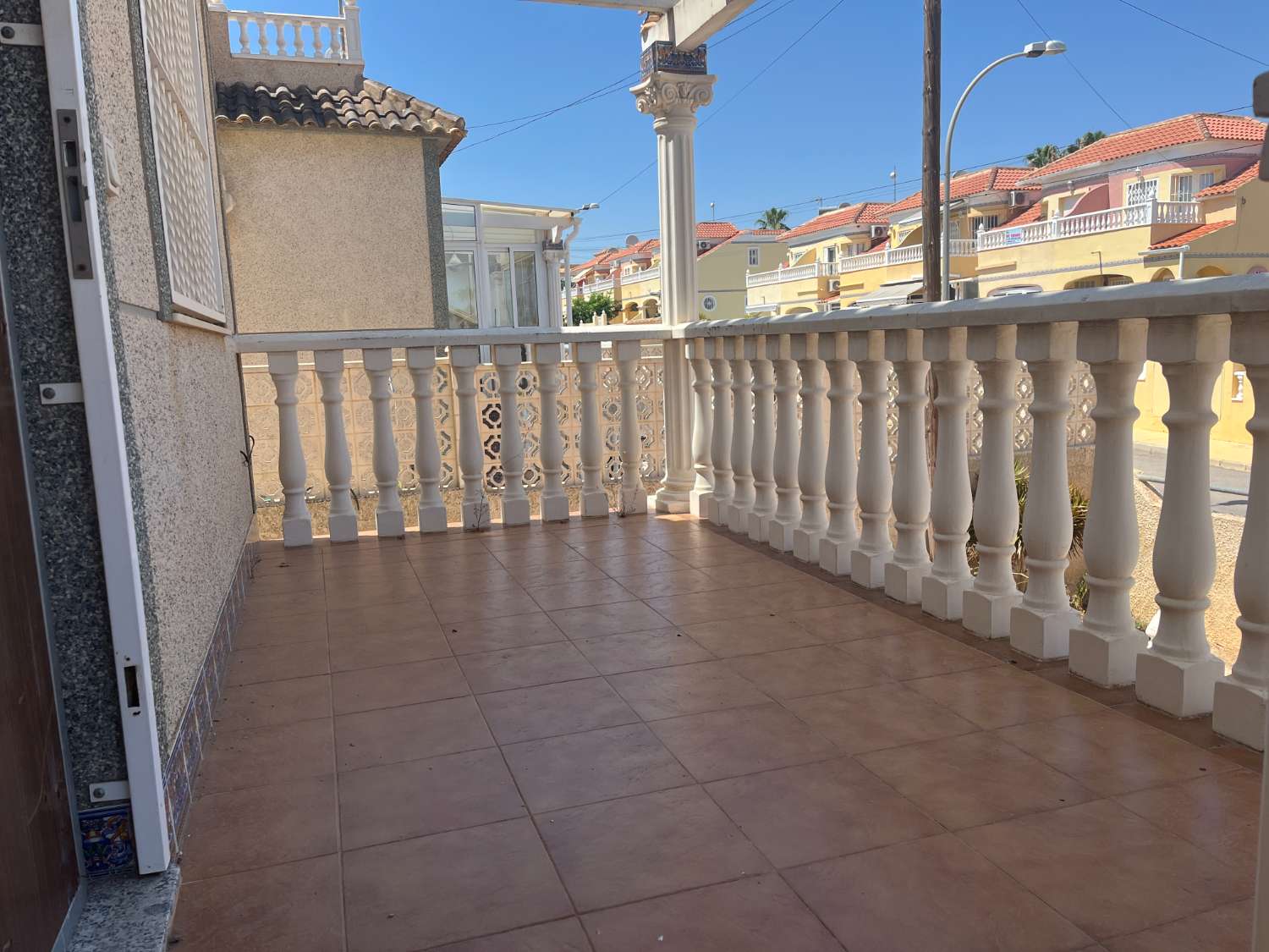 OCASIÓN!! CHALET INDEPENDIENTE, PISCINA Y 4 DORMITORIOS!!