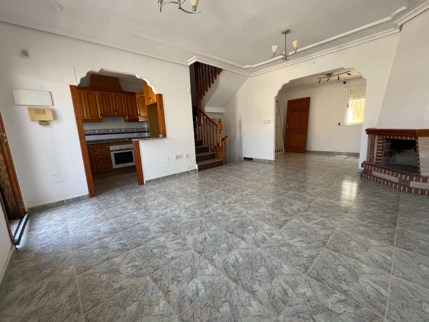 OCASIÓN!! CHALET INDEPENDIENTE, PISCINA Y 4 DORMITORIOS!!