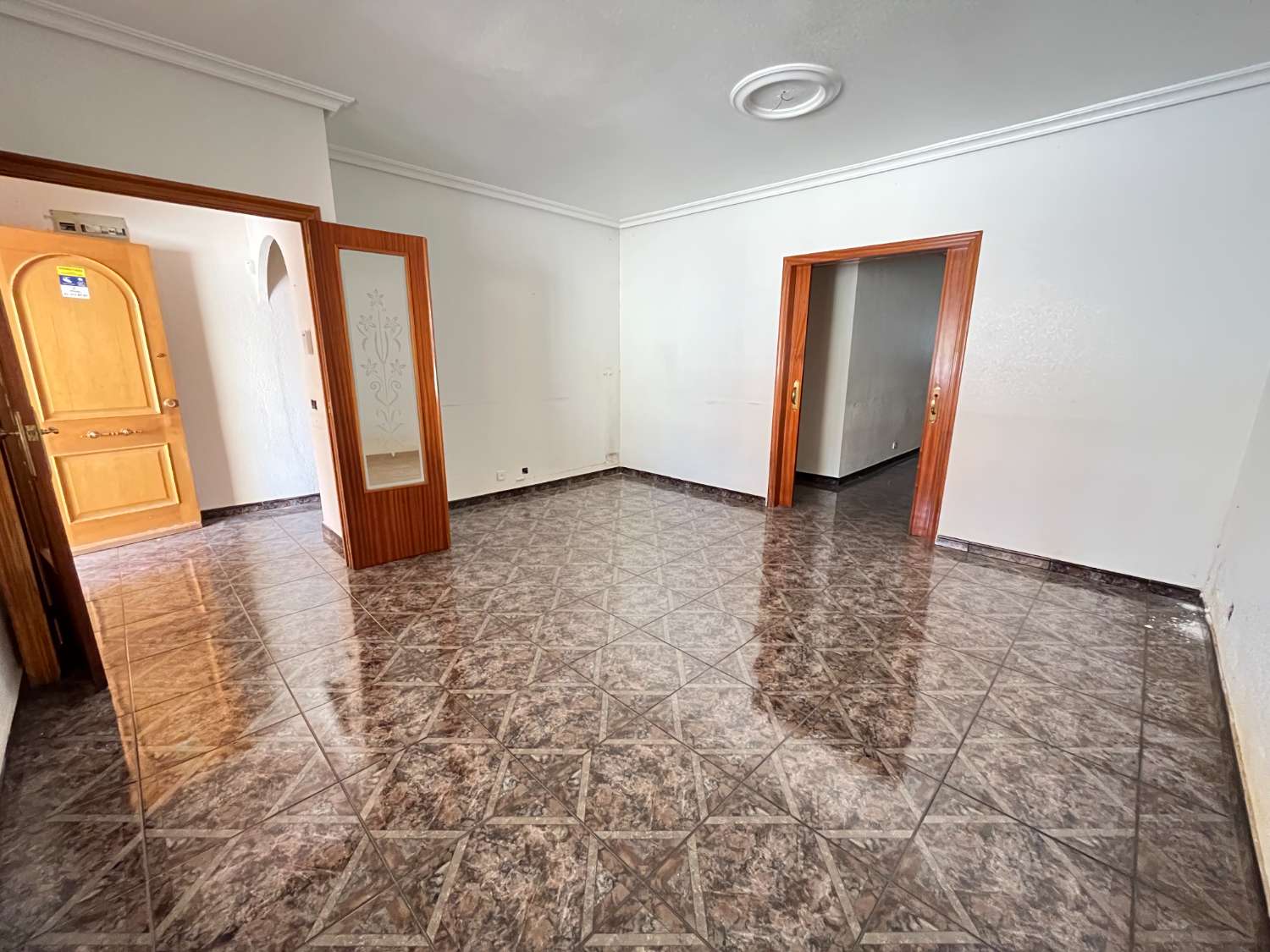 Casa Adosada en Venta en Daya Nueva – 195 m² construidos | 165 m² útiles