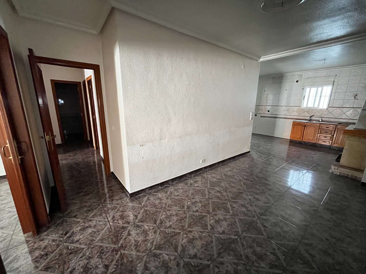 Casa Adosada en Venta en Daya Nueva – 195 m² construidos | 165 m² útiles