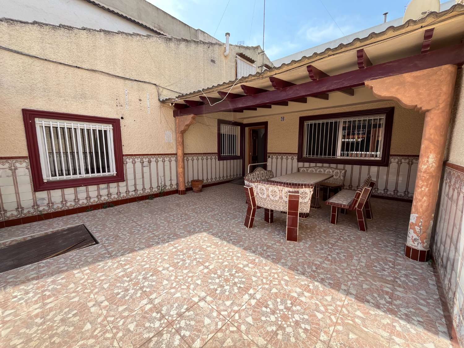 Casa Adosada en Venta en Daya Nueva – 195 m² construidos | 165 m² útiles