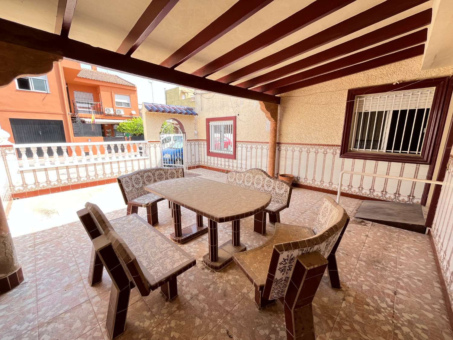 Casa Adosada en Venta en Daya Nueva – 195 m² construidos | 165 m² útiles