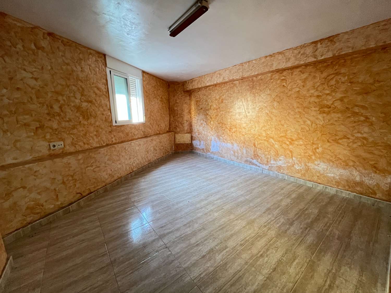 Dúplex Pareado en Venta en La Murada – 256 m² construidos 5 dormitorios 3 baños –