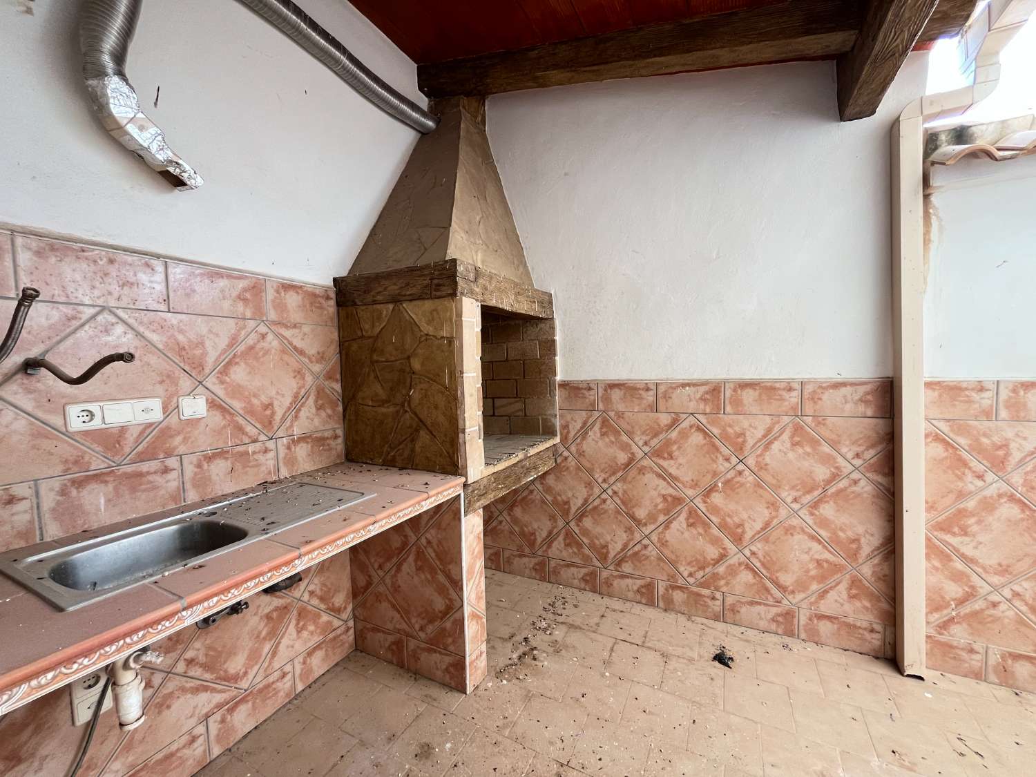 Dúplex Pareado en Venta en La Murada – 256 m² construidos 5 dormitorios 3 baños –