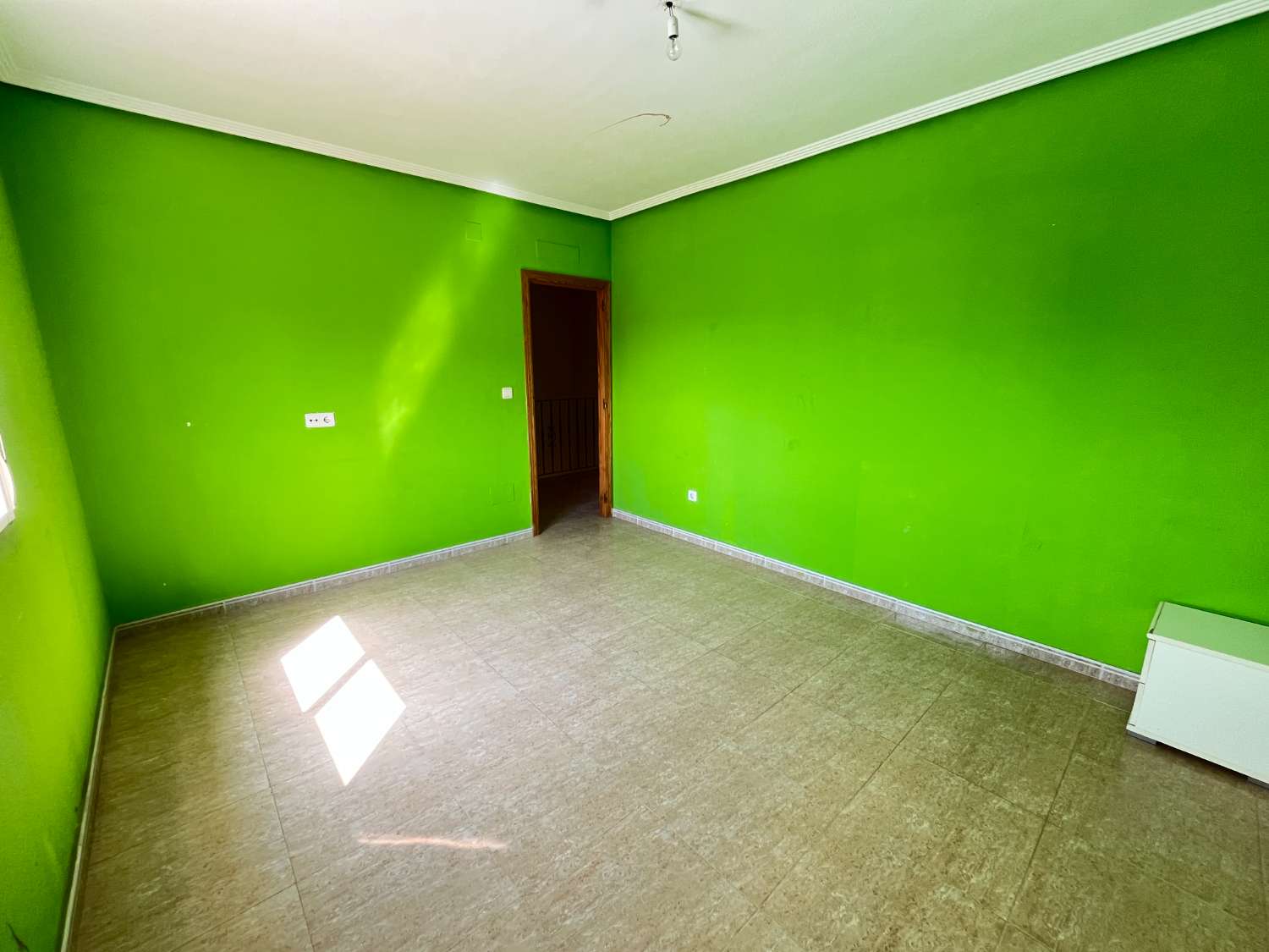 Dúplex Pareado en Venta en La Murada – 256 m² construidos 5 dormitorios 3 baños –