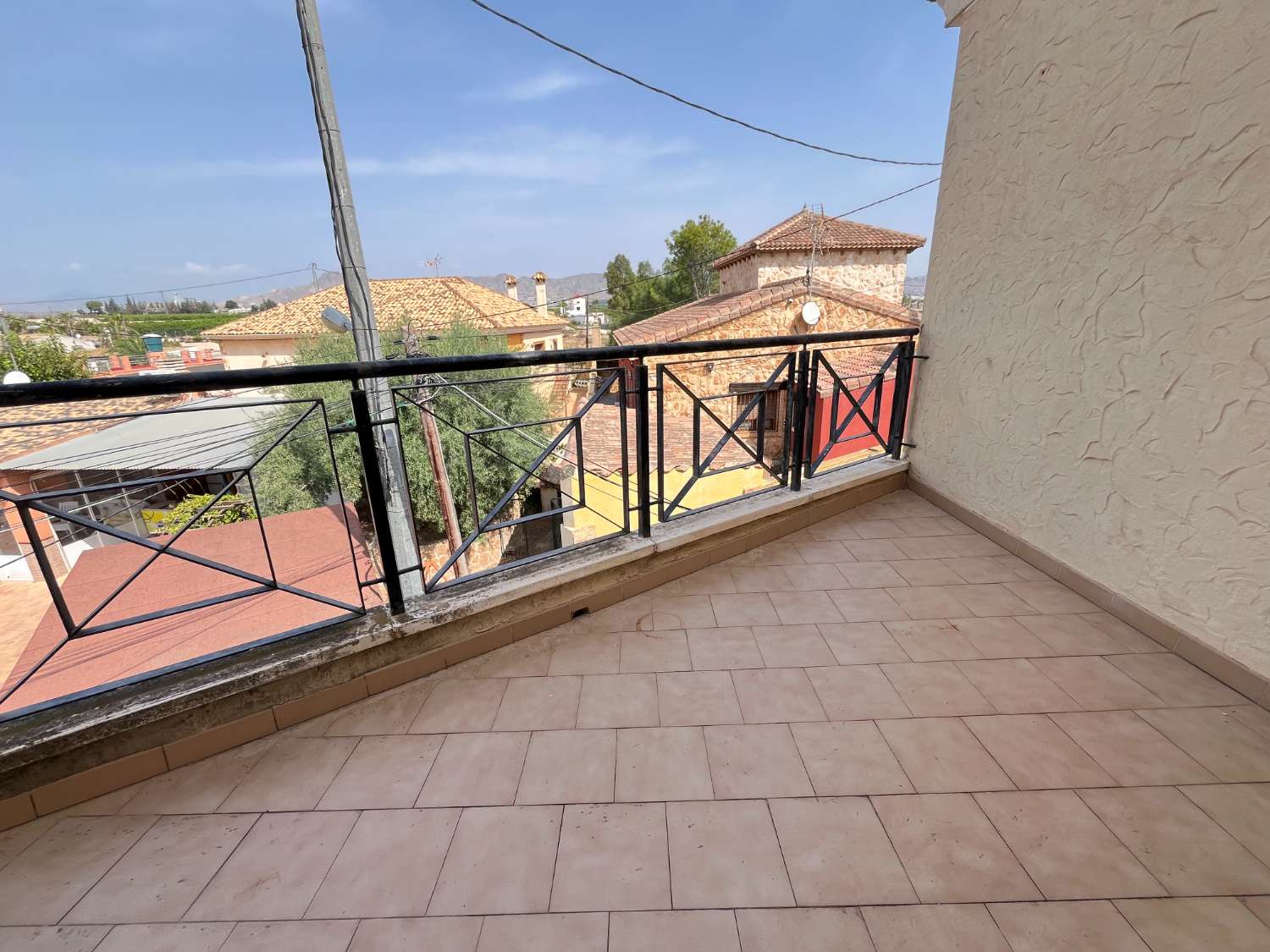 Dúplex Pareado en Venta en La Murada – 256 m² construidos 5 dormitorios 3 baños –