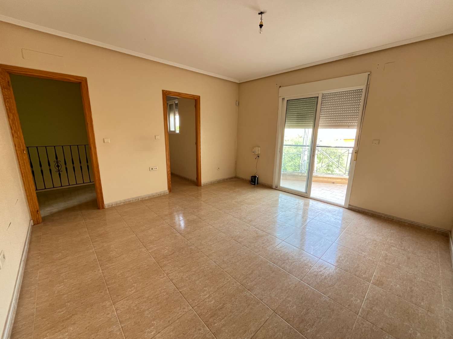 Dúplex Pareado en Venta en La Murada – 256 m² construidos 5 dormitorios 3 baños –