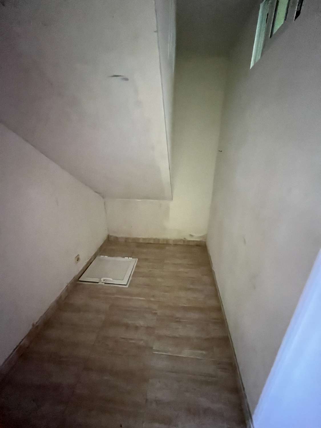 Dúplex Pareado en Venta en La Murada – 256 m² construidos 5 dormitorios 3 baños –