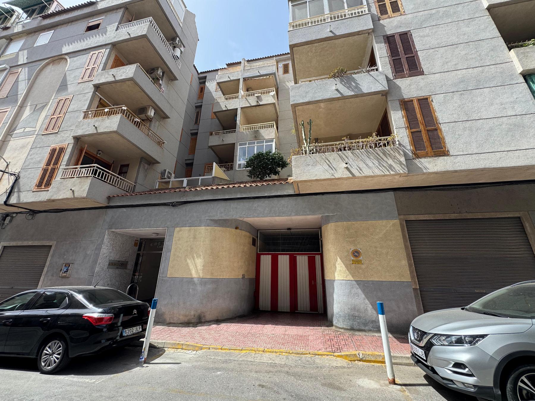 Garaje en venta en Torrevieja