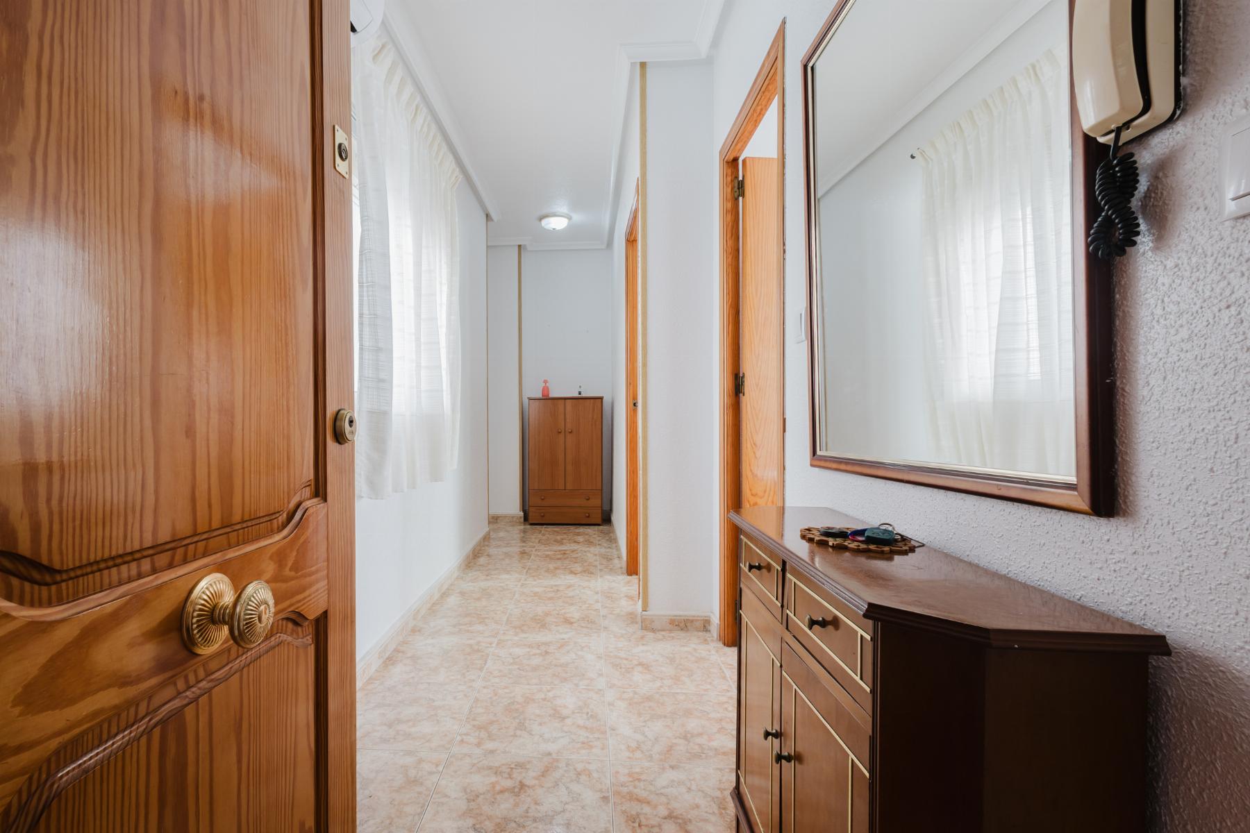 КРАСИВЫЙ ПЕНТХАУС НА БЕРЕГУ МОРЯ