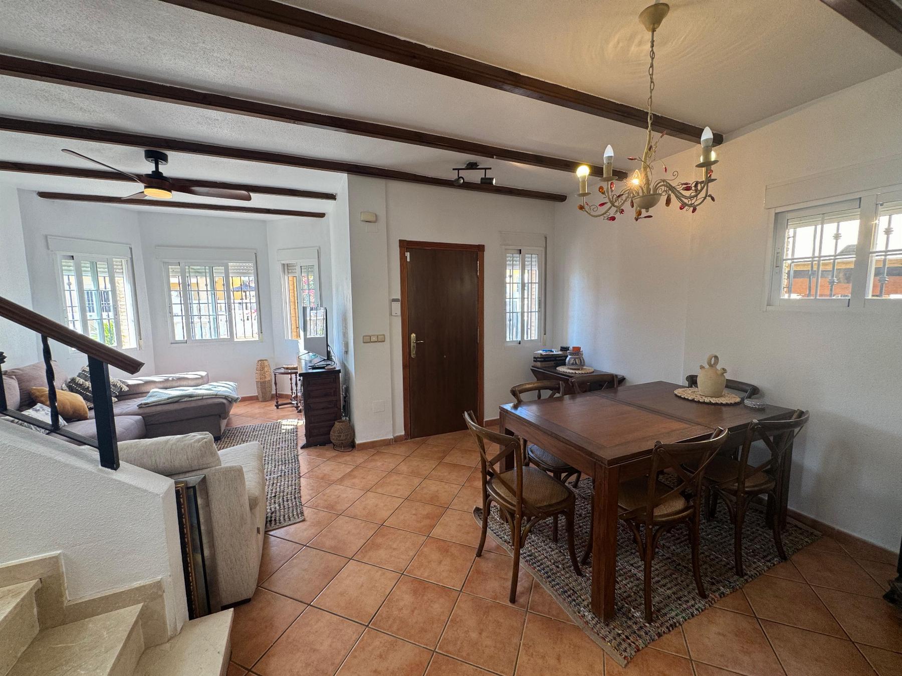 Chalet en venta en Algorfa