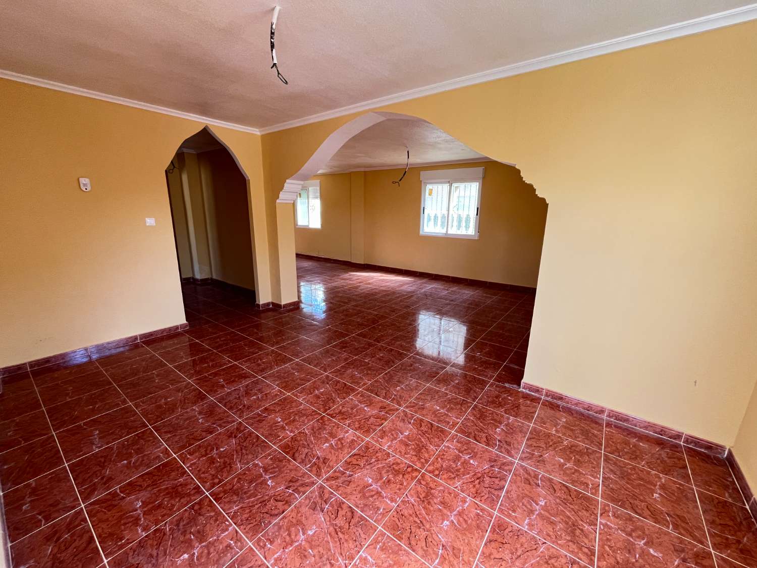 OCASIÓN! CHALET INDEPENDIENTE (DOS APARTAMENTOS) EN ESQUINA MONTEGOLF VII