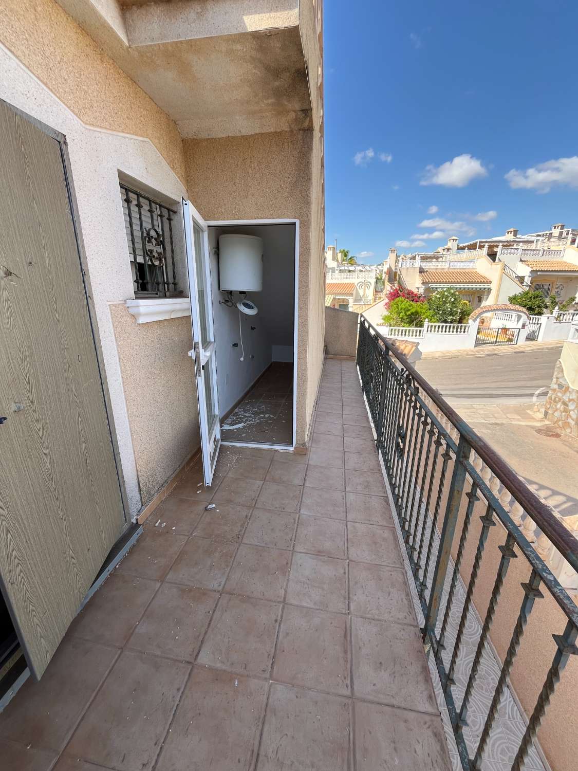 OCASIÓN! CHALET INDEPENDIENTE (DOS APARTAMENTOS) EN ESQUINA MONTEGOLF VII