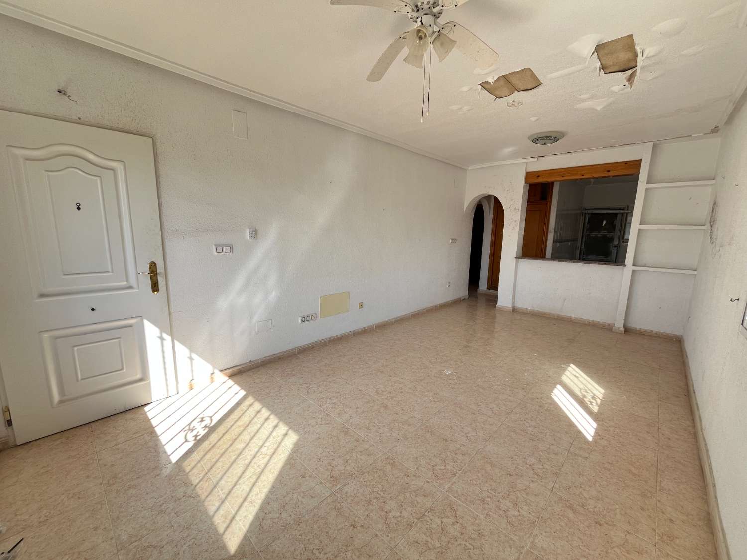 OCASIÓN! CHALET INDEPENDIENTE (DOS APARTAMENTOS) EN ESQUINA MONTEGOLF VII