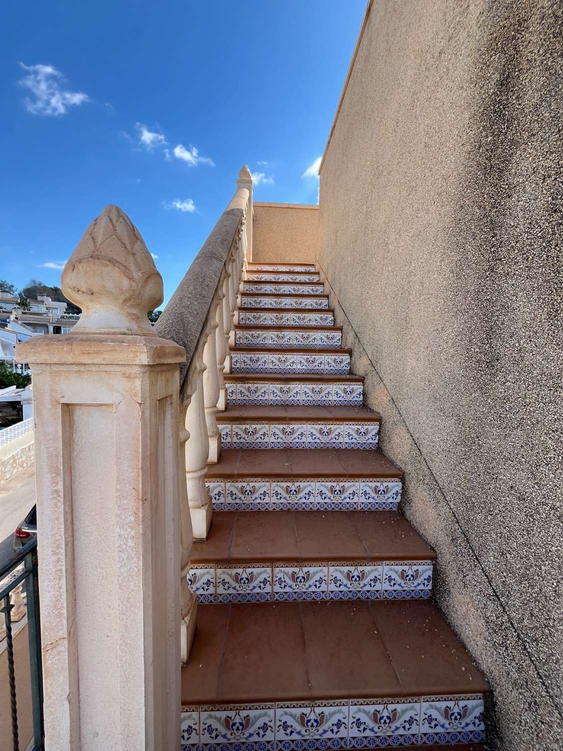 OCASIÓN! CHALET INDEPENDIENTE (DOS APARTAMENTOS) EN ESQUINA MONTEGOLF VII