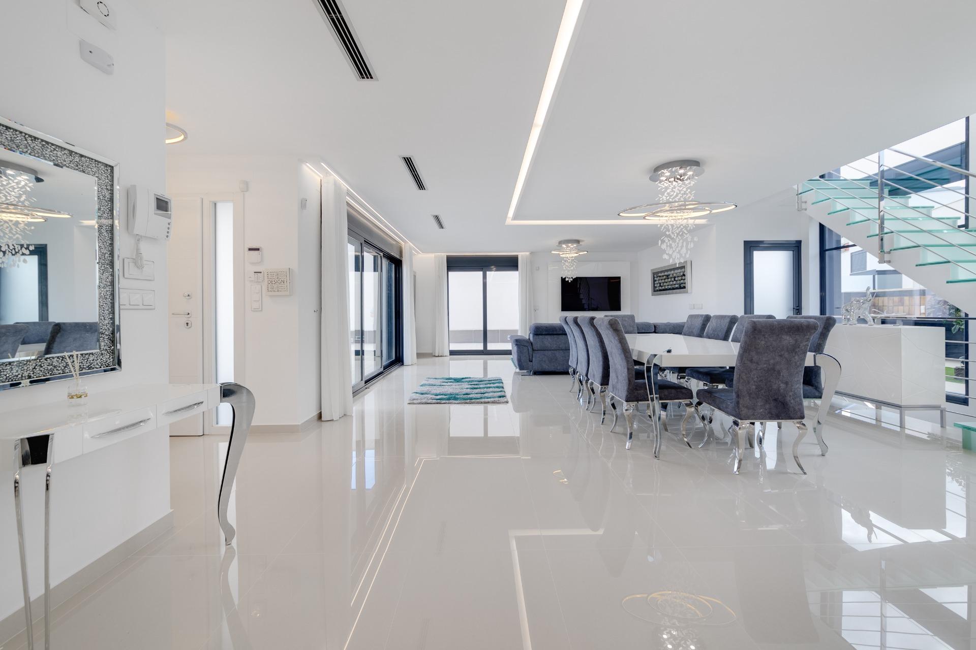 Villa en venta en San Miguel de Salinas