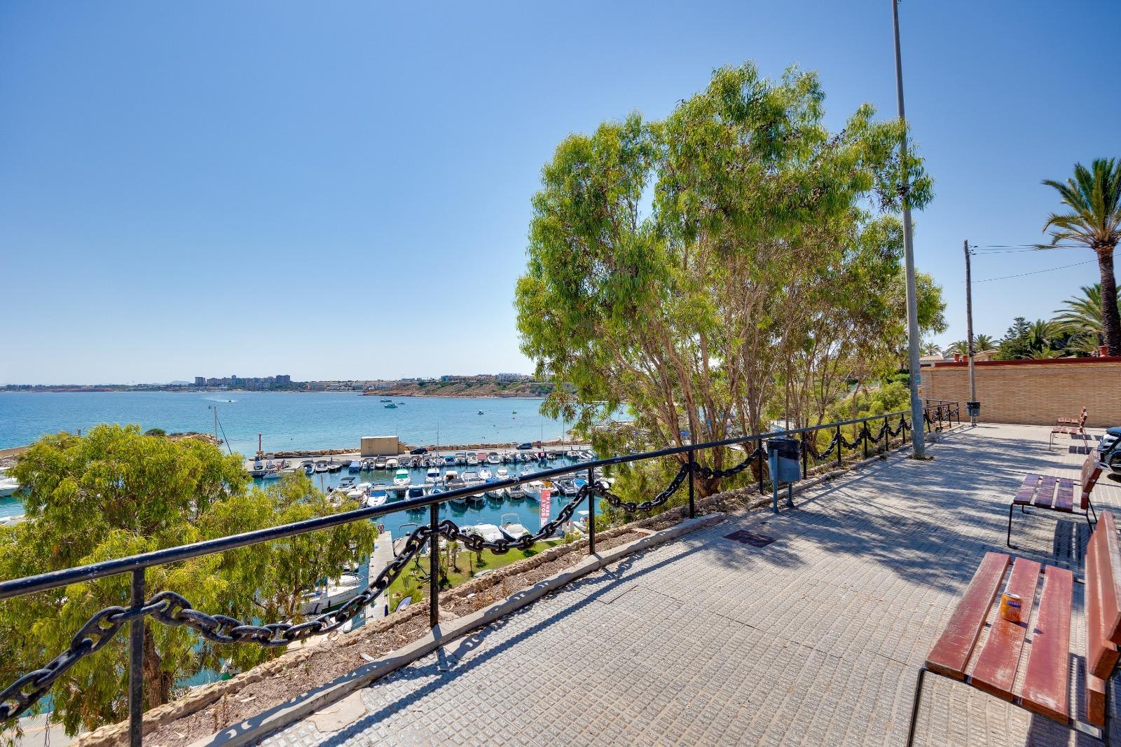 Casa en venta en Orihuela Costa