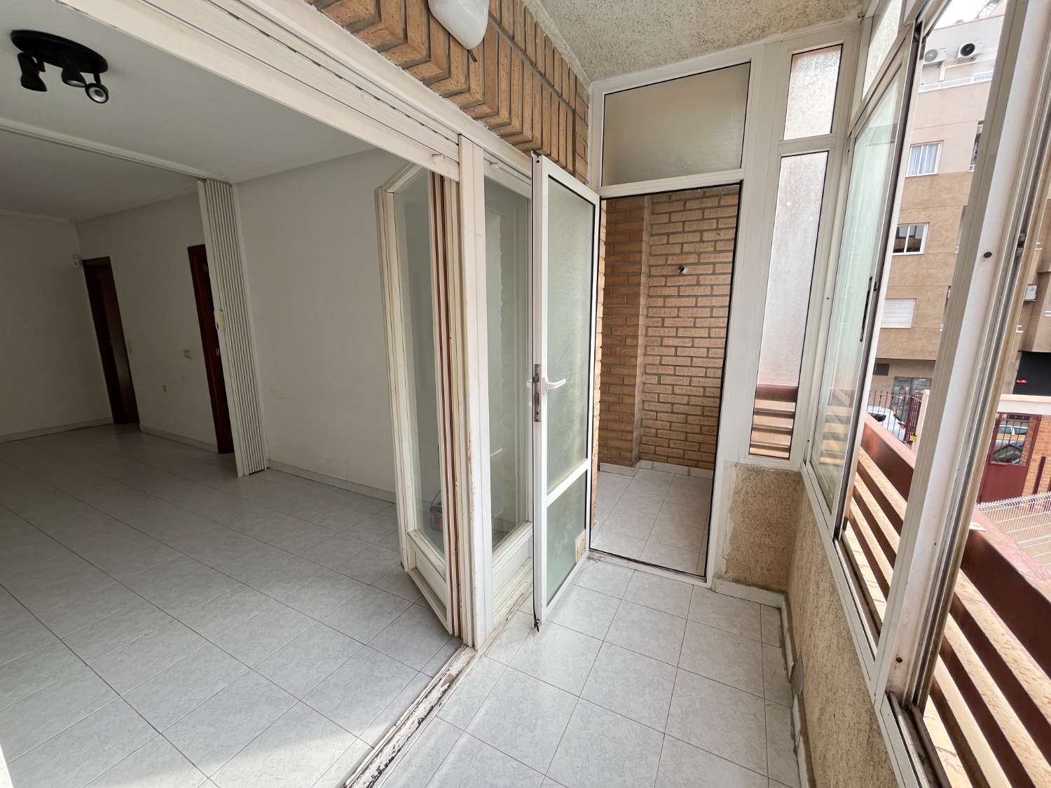 OCASIÓN!! APARTAMENTO PARA REFORMAR CON PISCINA Y ORIENTACIÓN SUR!