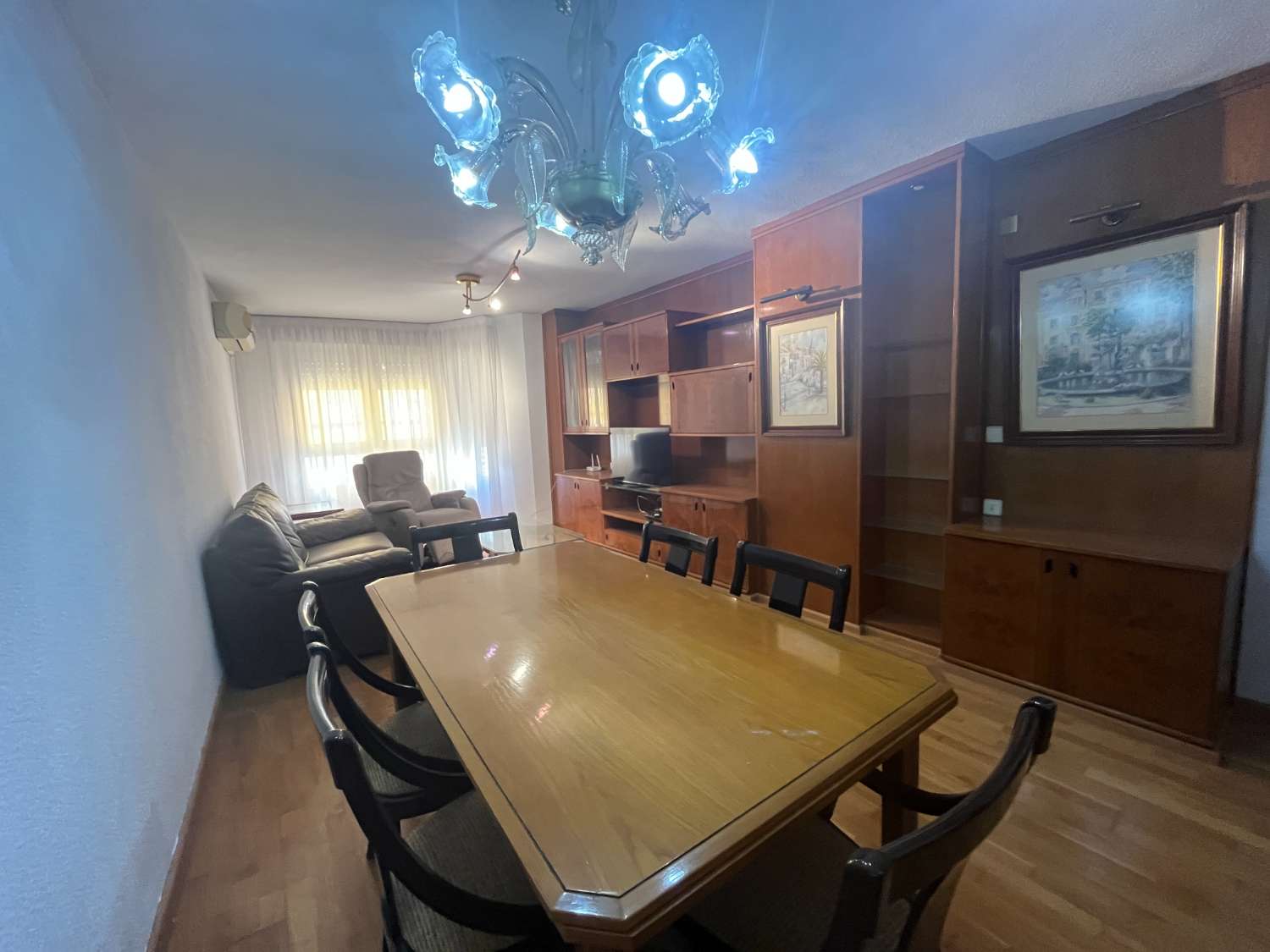 PISO CENTRO PUEBLO 4 DORMITORIOS 3 BAÑOS CON GARAJE Y TRASTERO