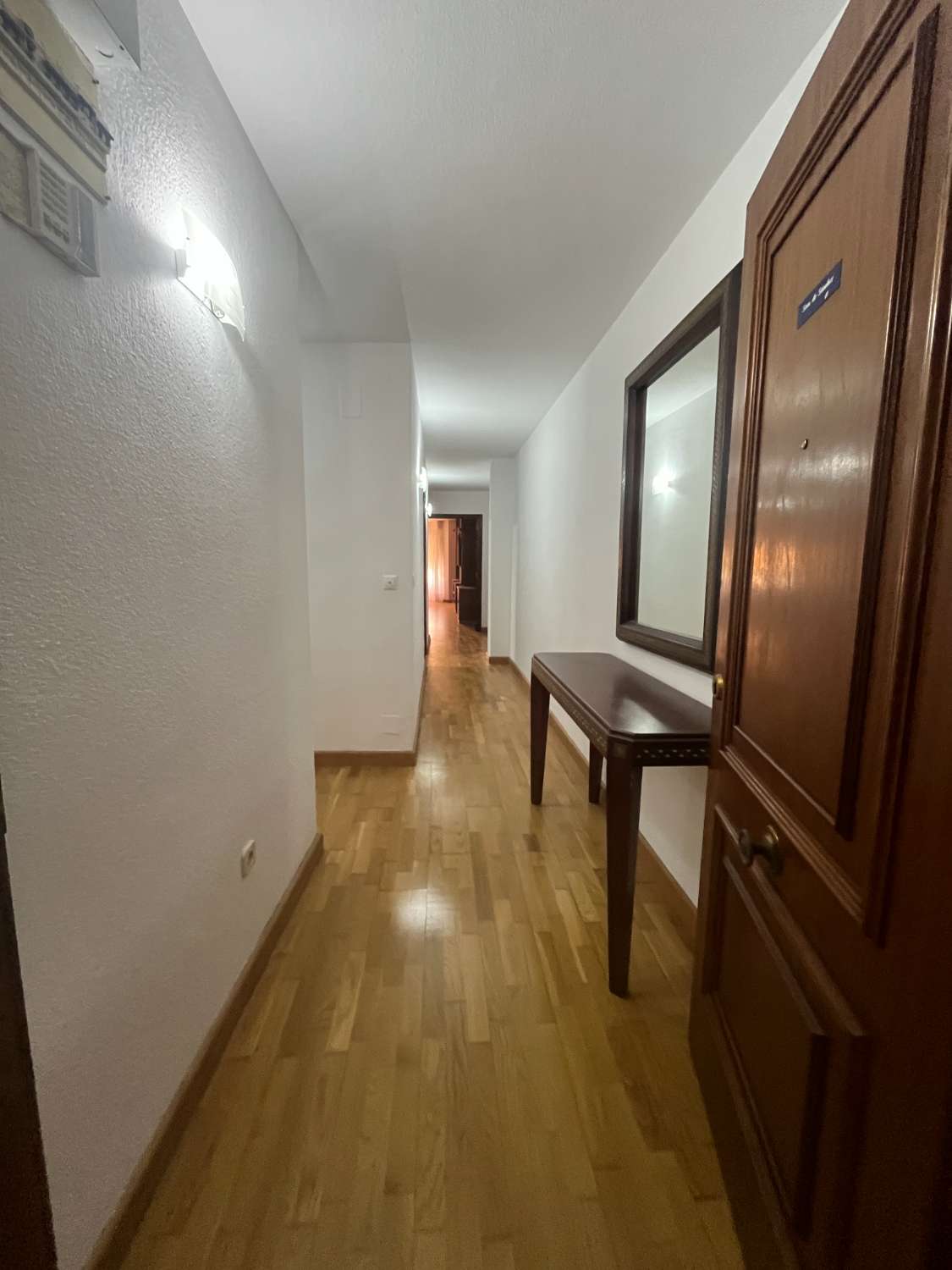PISO CENTRO PUEBLO 4 DORMITORIOS 3 BAÑOS CON GARAJE Y TRASTERO