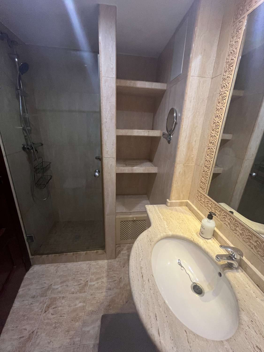 PISO CENTRO PUEBLO 4 DORMITORIOS 3 BAÑOS CON GARAJE Y TRASTERO