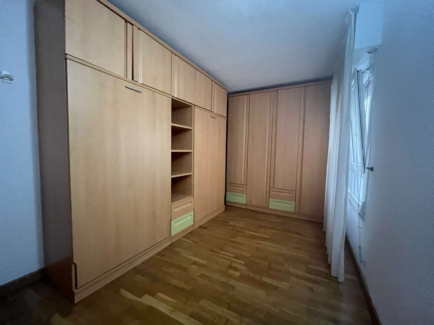 PISO CENTRO PUEBLO 4 DORMITORIOS 3 BAÑOS CON GARAJE Y TRASTERO