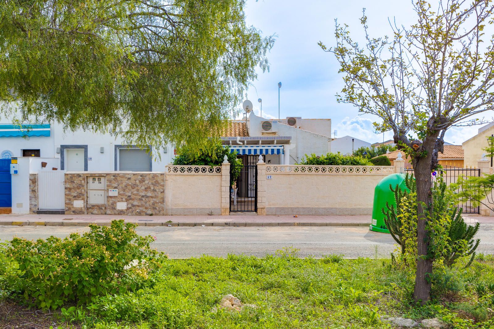 Chalet en venta en Orihuela Costa