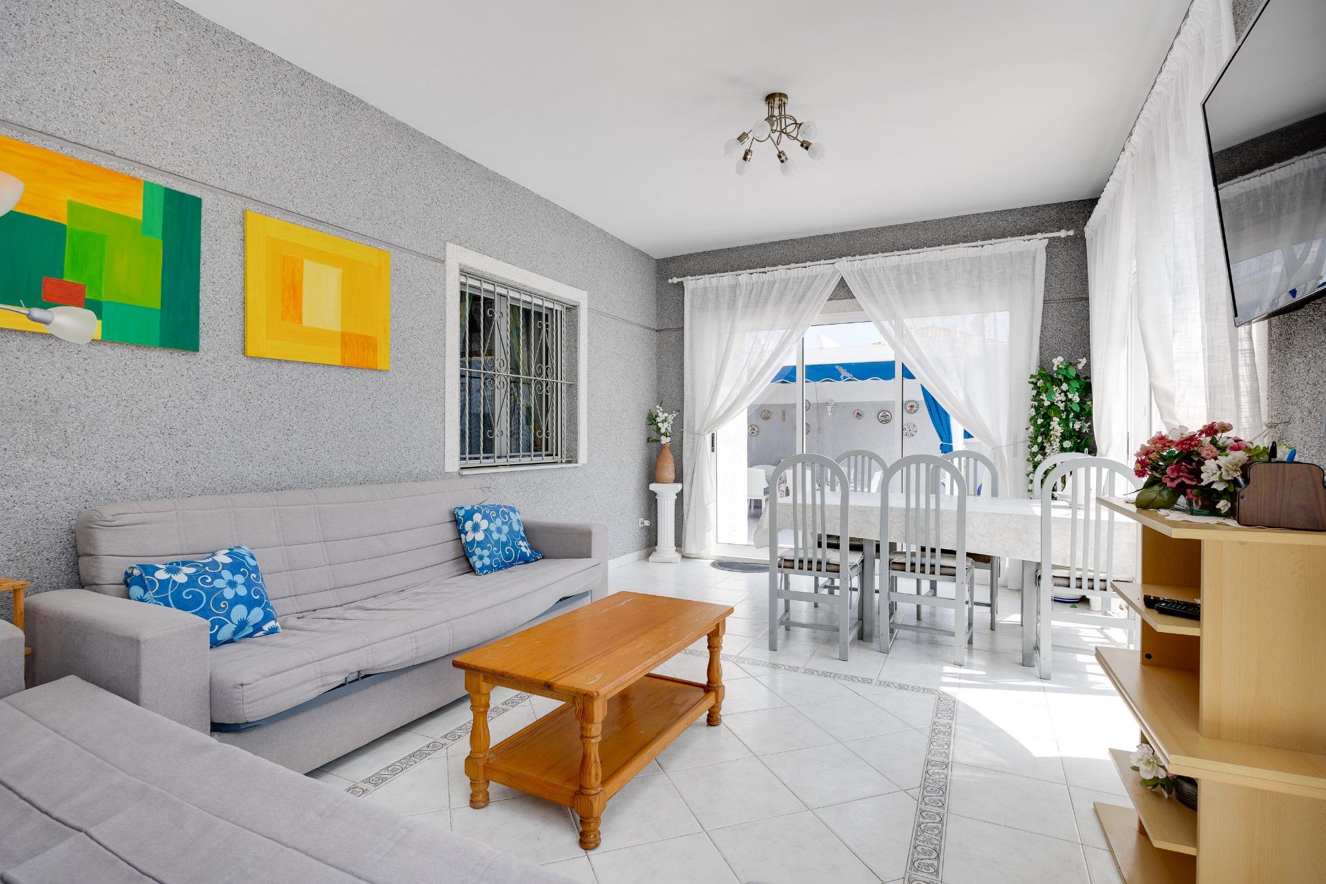 Villa en venta en Orihuela Costa