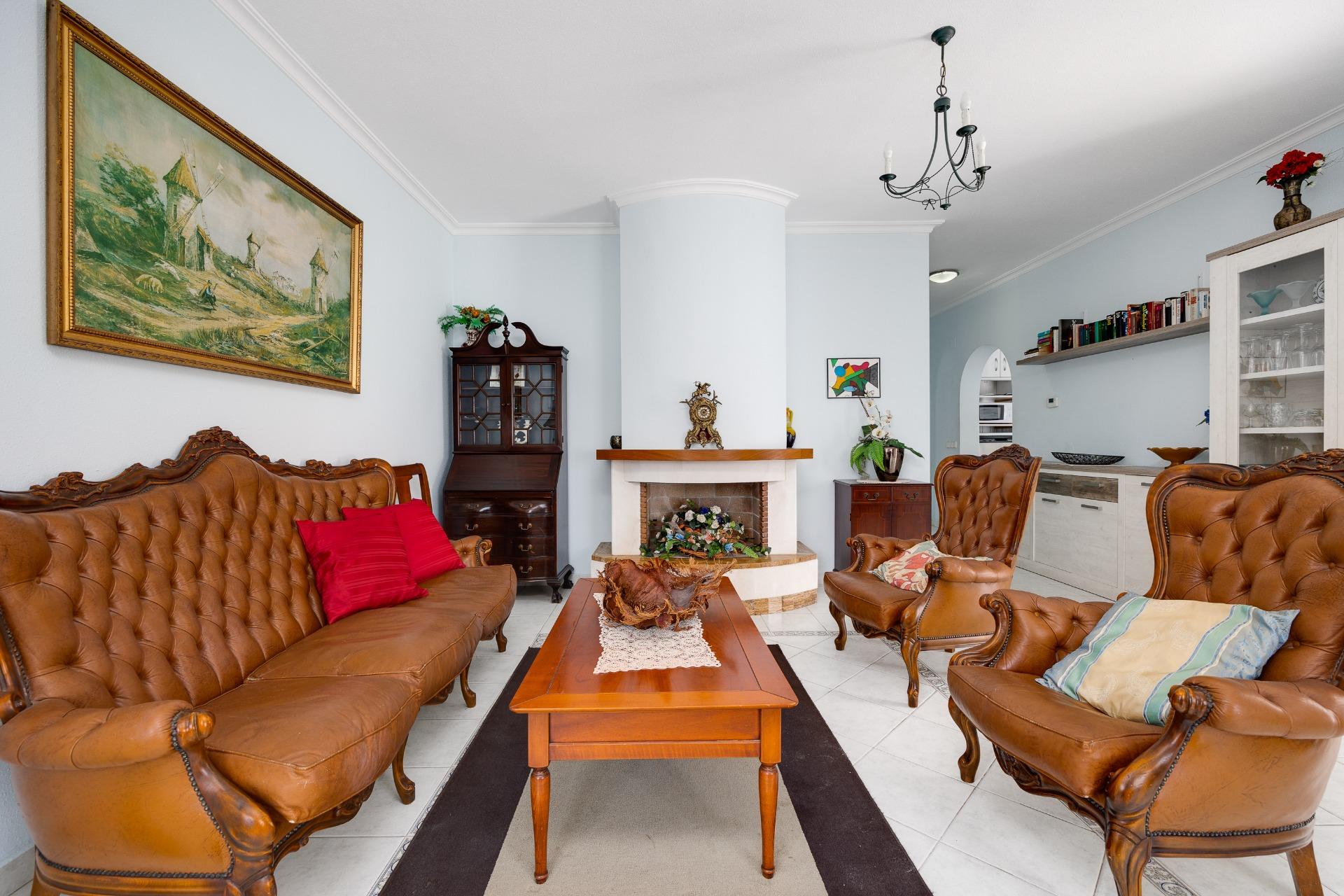 Villa en venta en Orihuela Costa