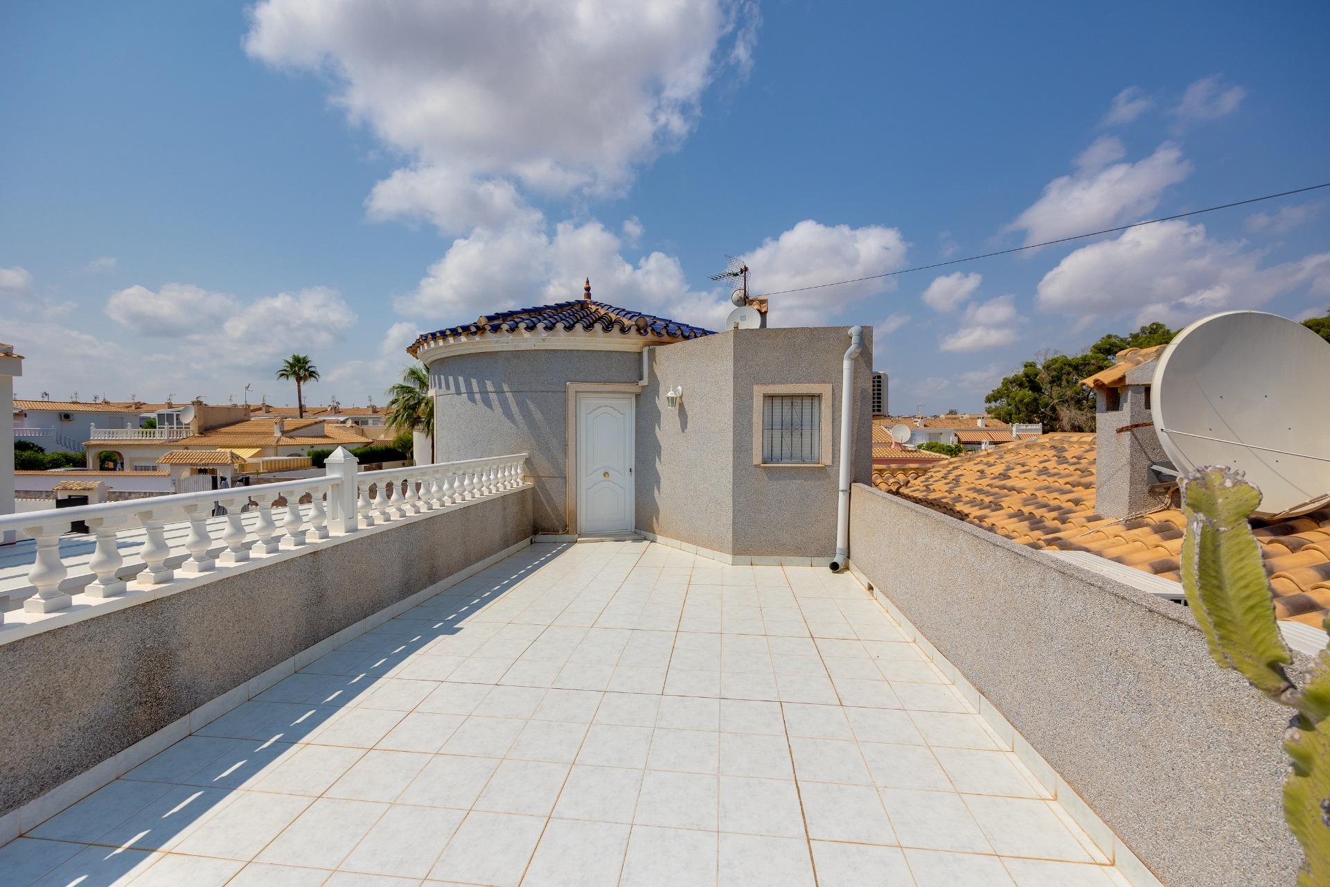 Villa en venta en Orihuela Costa
