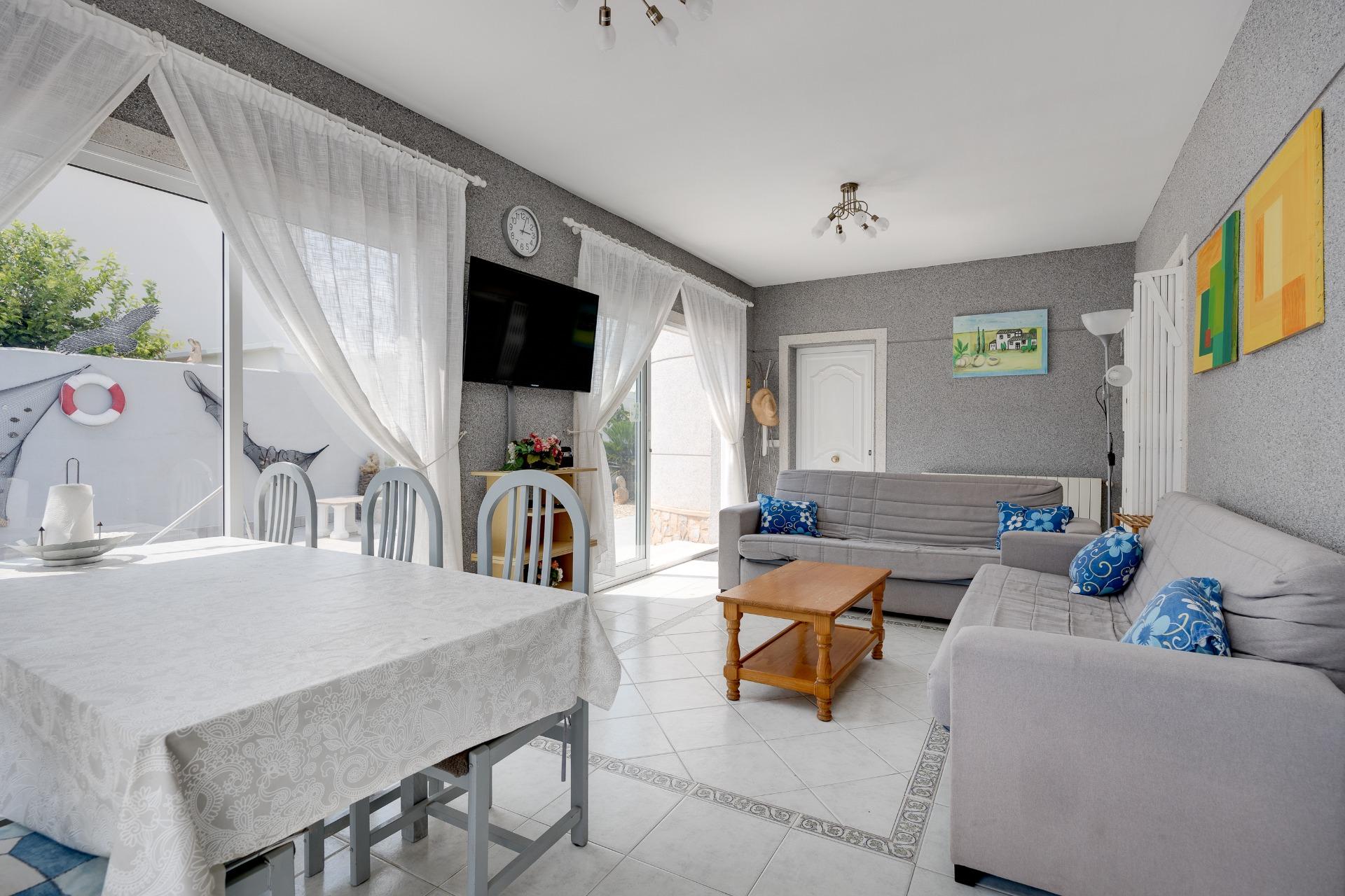 Villa en venta en Orihuela Costa