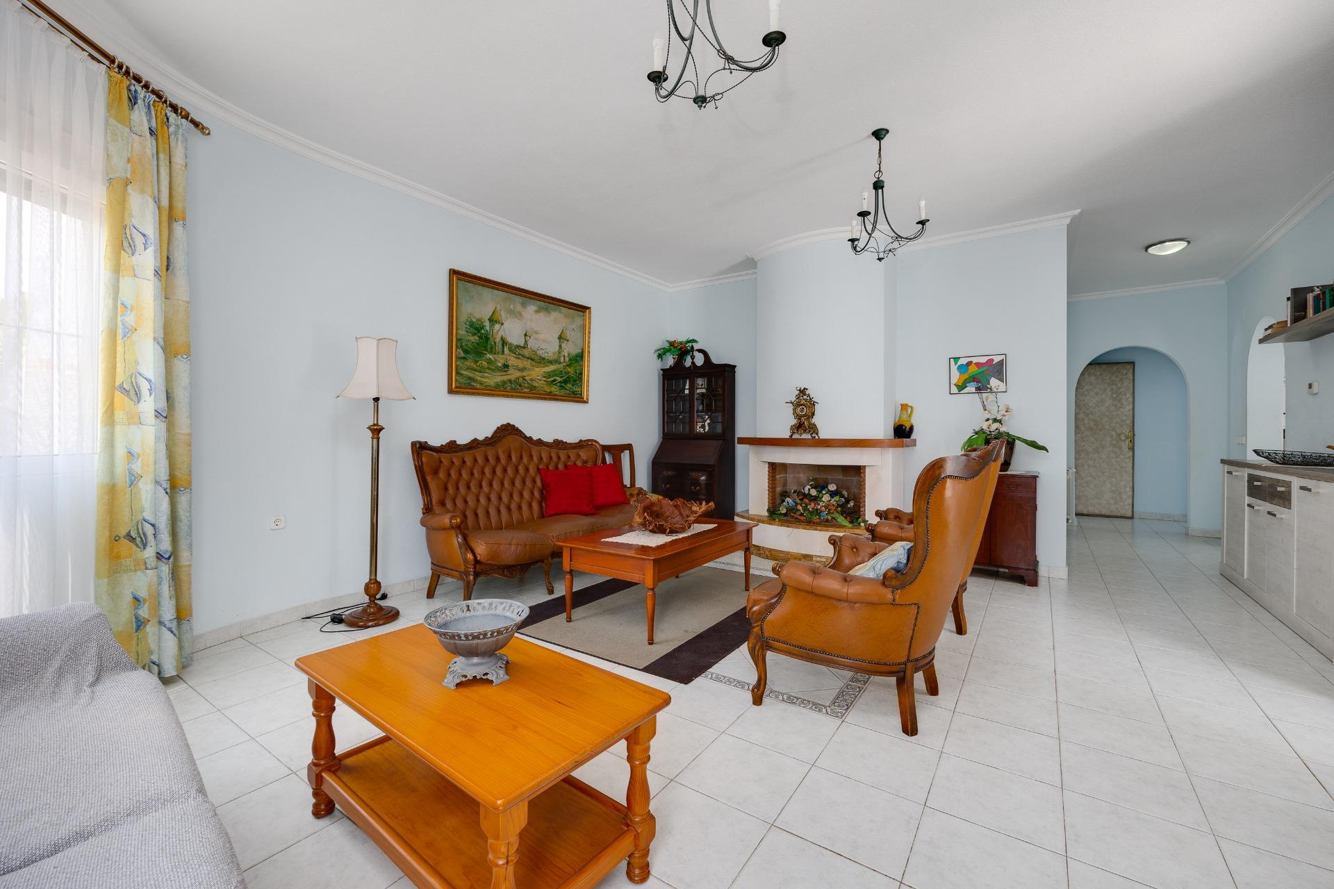 Villa en venta en Orihuela Costa