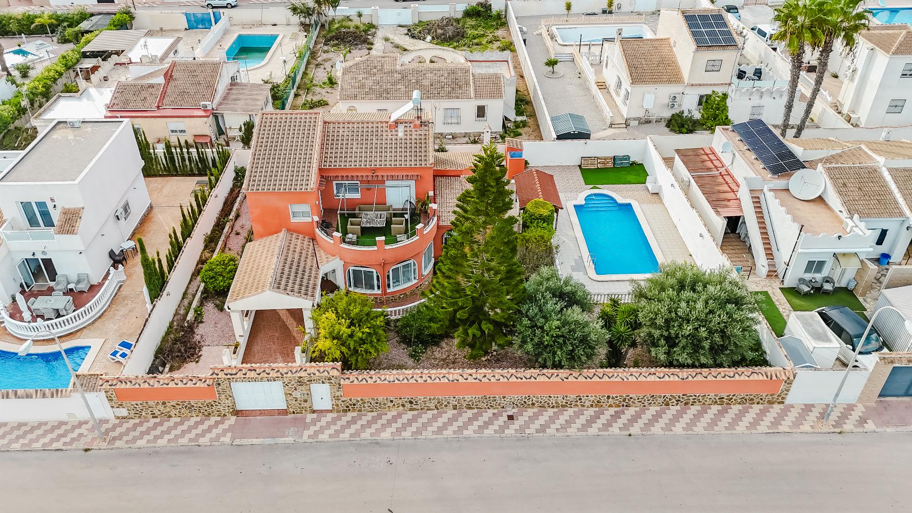 Chalet en venta en Torrevieja