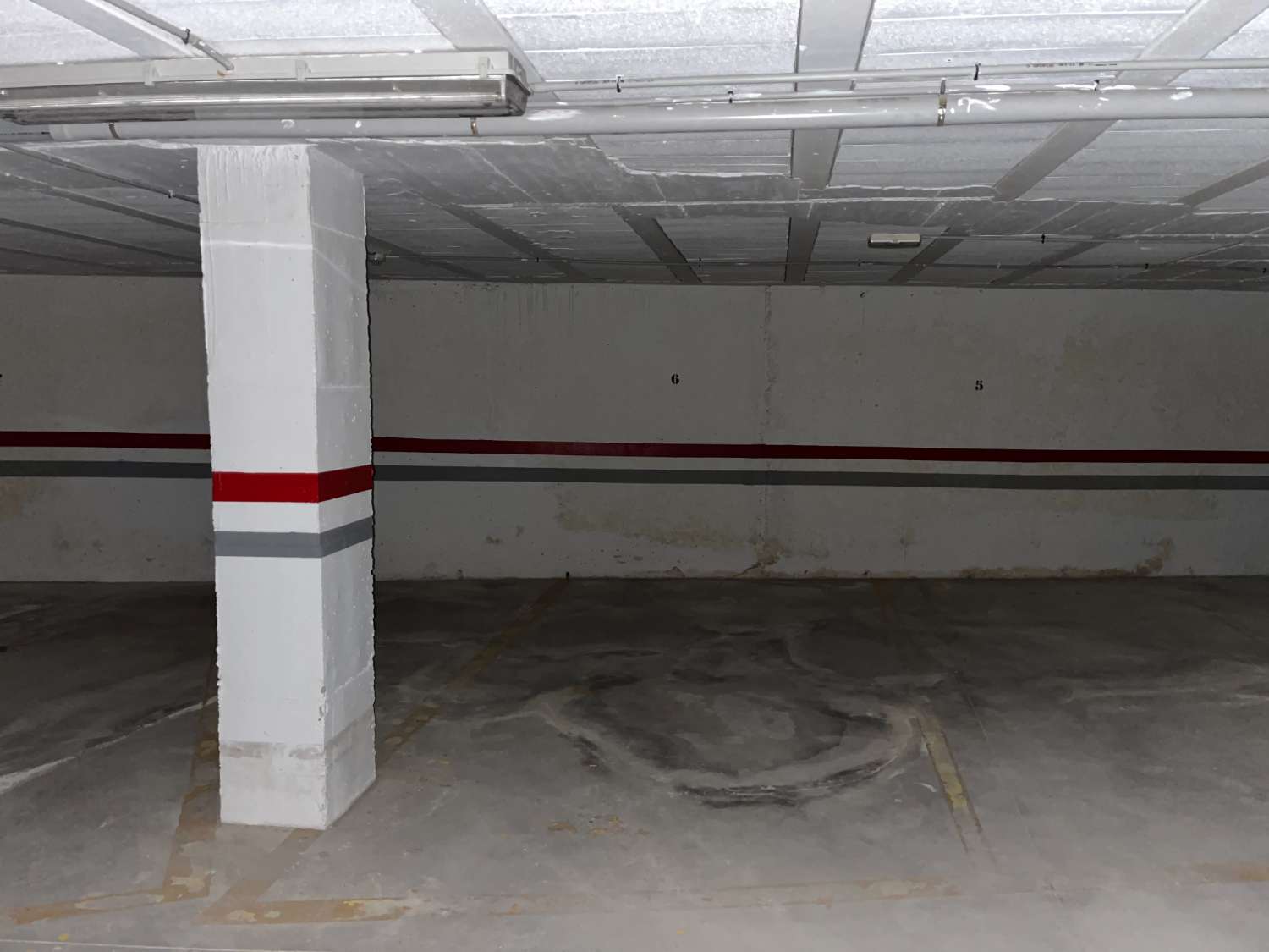 GARAJE EN VENTA CENTRO TORREVIEJA, ACCESO POR ASCENSOR!!