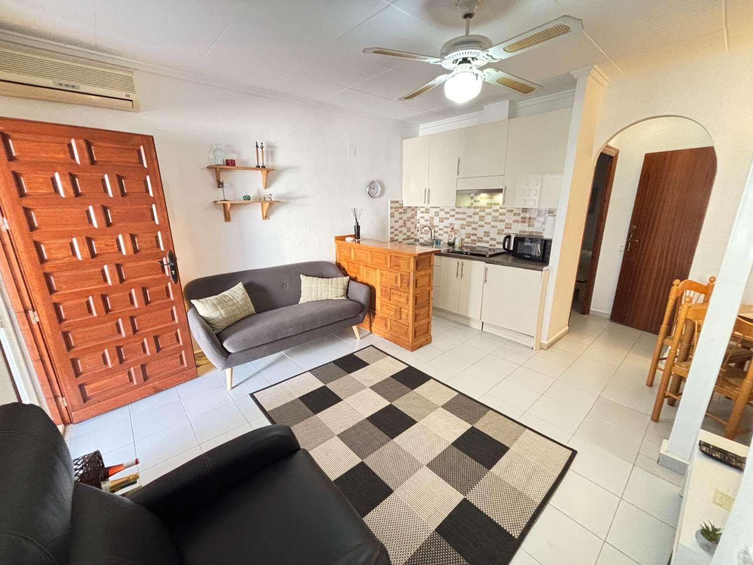 BUNGALOW 2 DORMITORIOS 2 BAÑOS